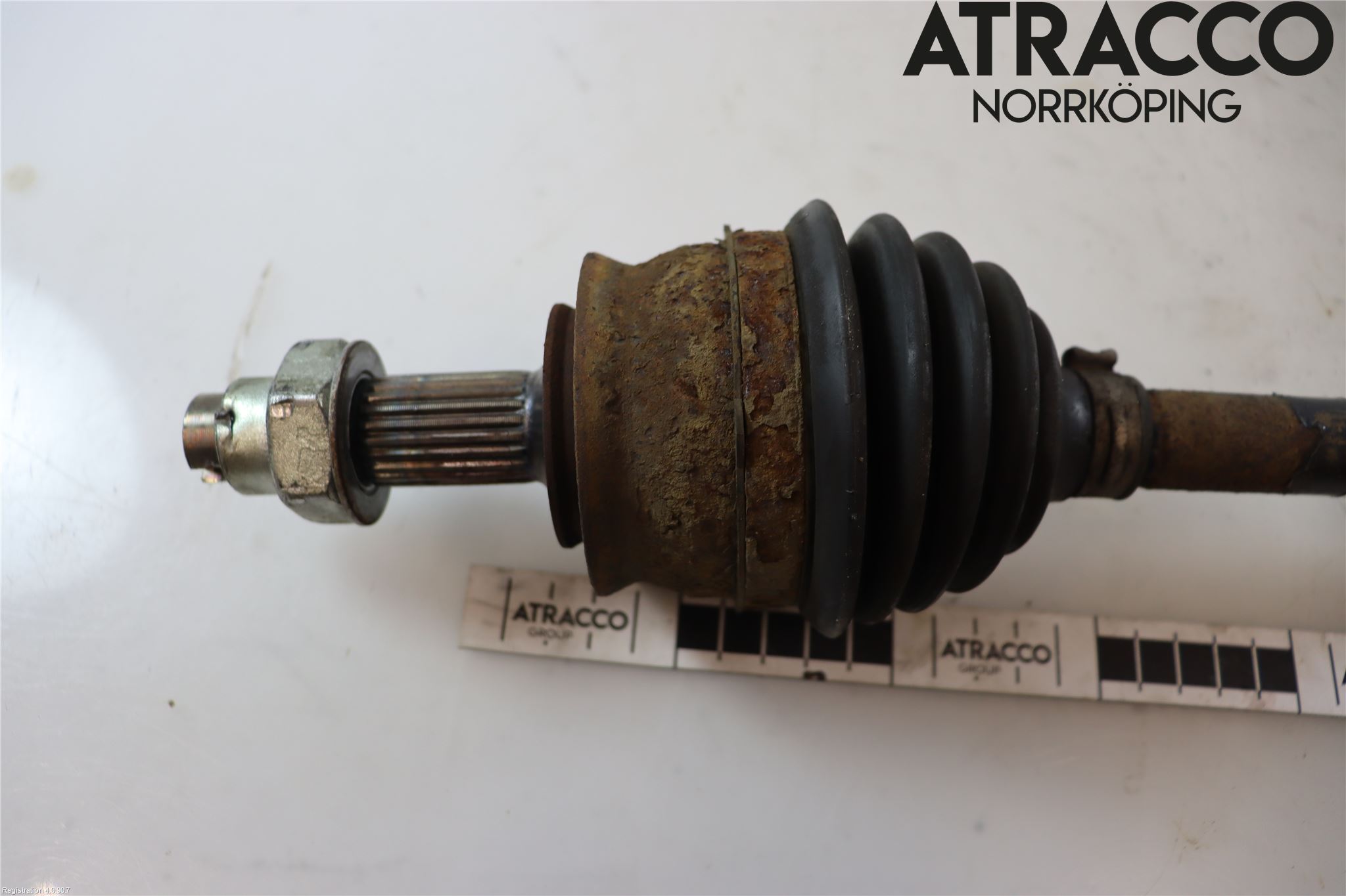 Opel CORSA D 07-14 Drivaxel Fram Vänster