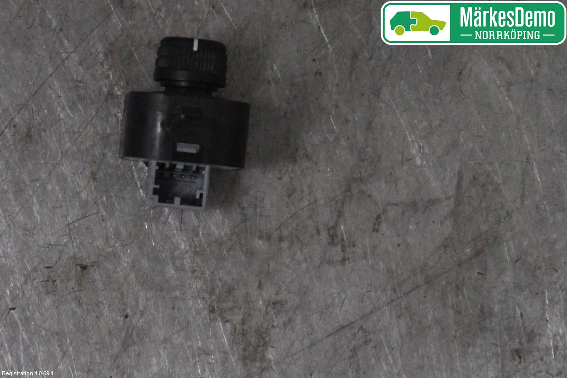 Audi A4/S4 08-11 Strömställare Spegel