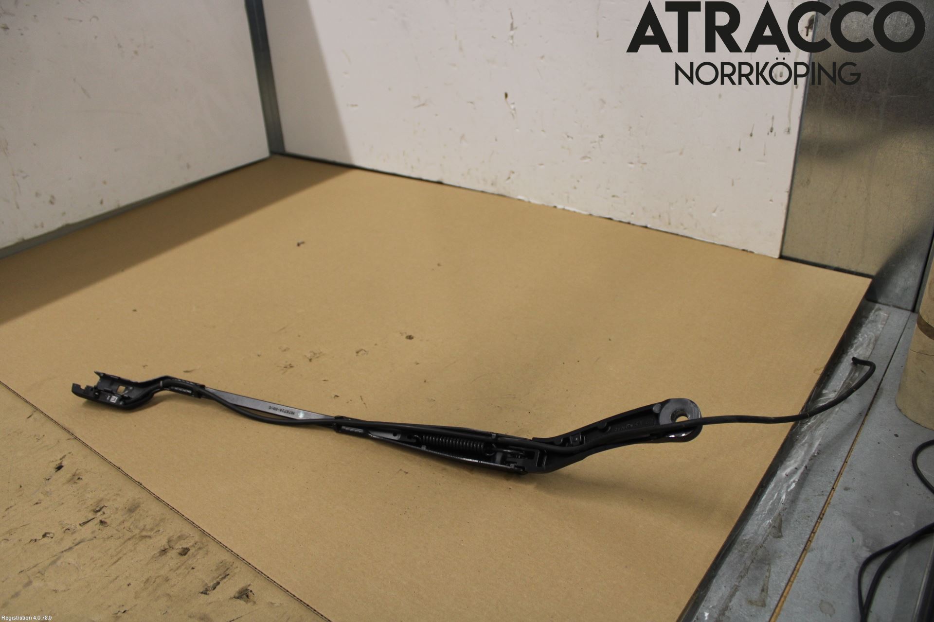 Tesla MODEL 3 17- Torkararm Armar Vindruta