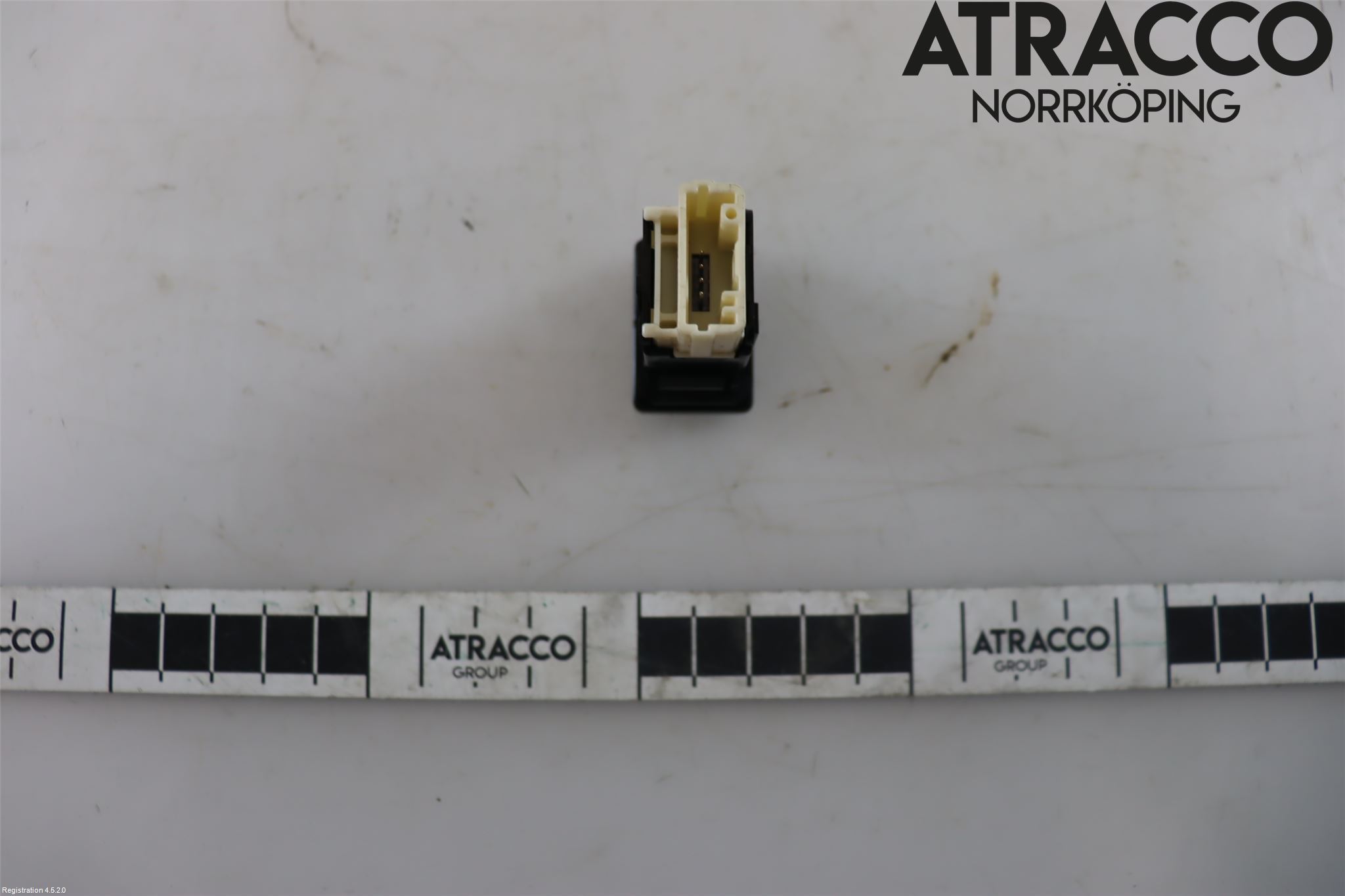 Toyota AYGO 15-21 Strömställare Övrigt