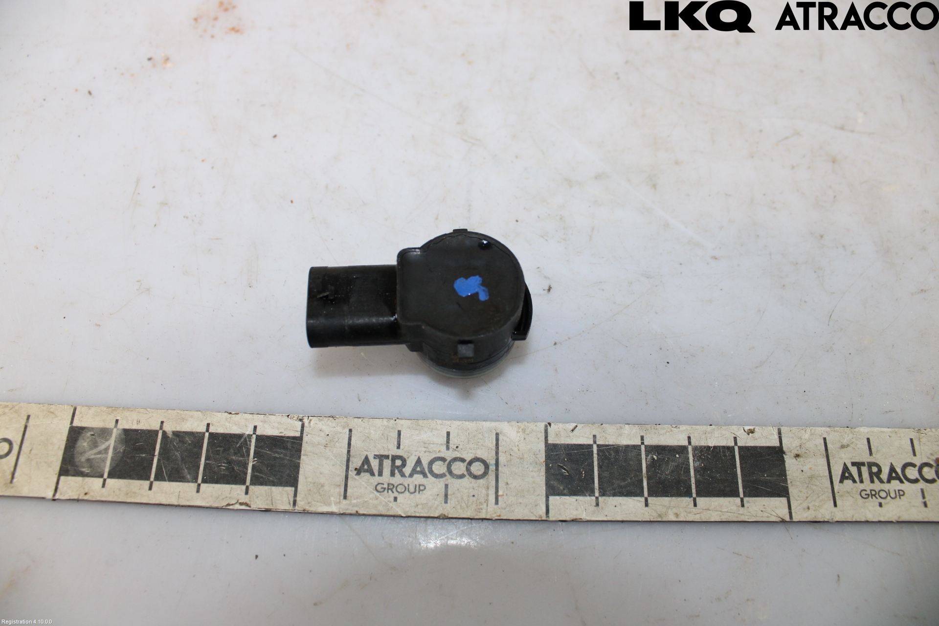 Audi A4/S4 B9 16-19 Parkeringshjälp Frontsensor