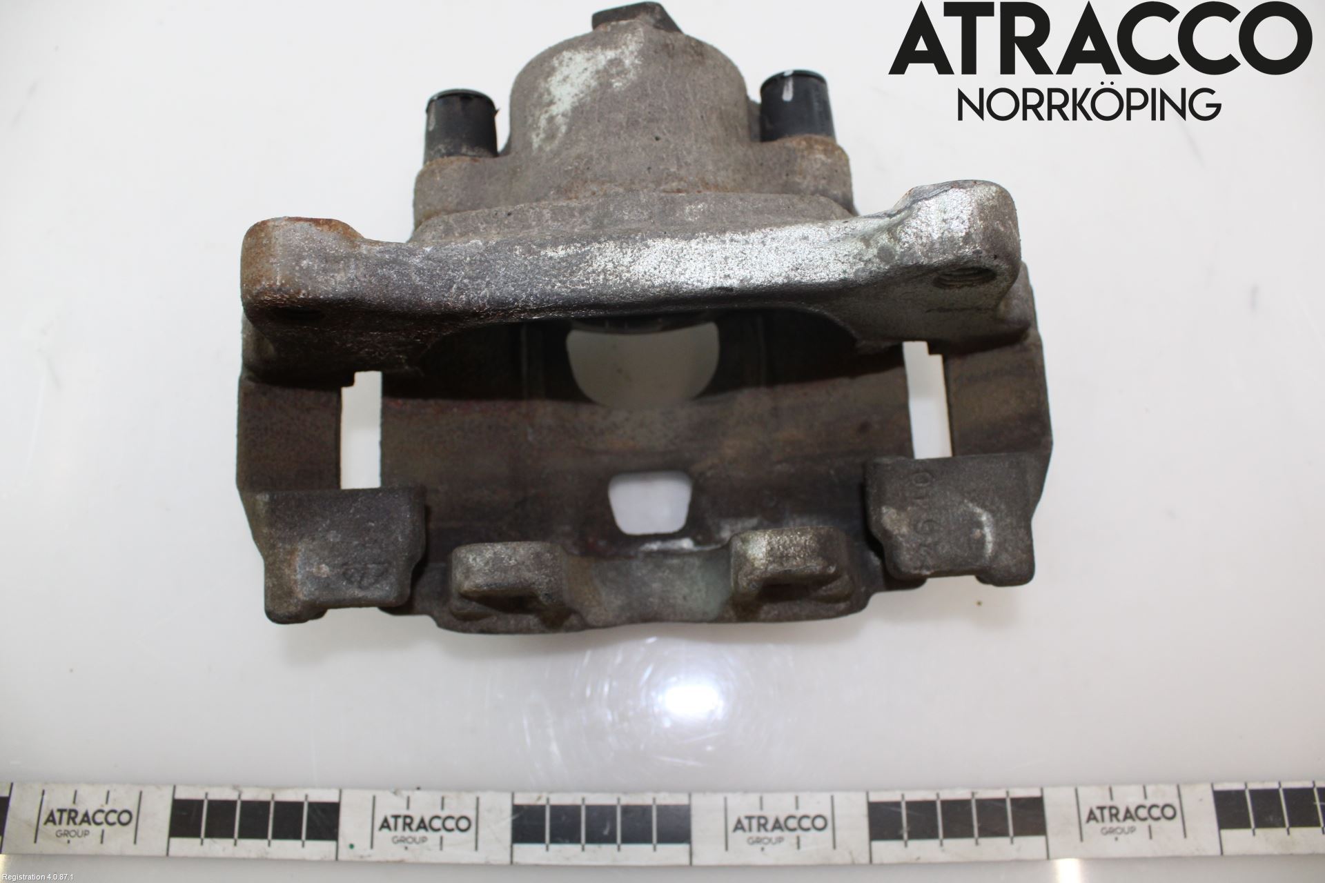 MG ZS EV 20- Bromsok Fram Höger