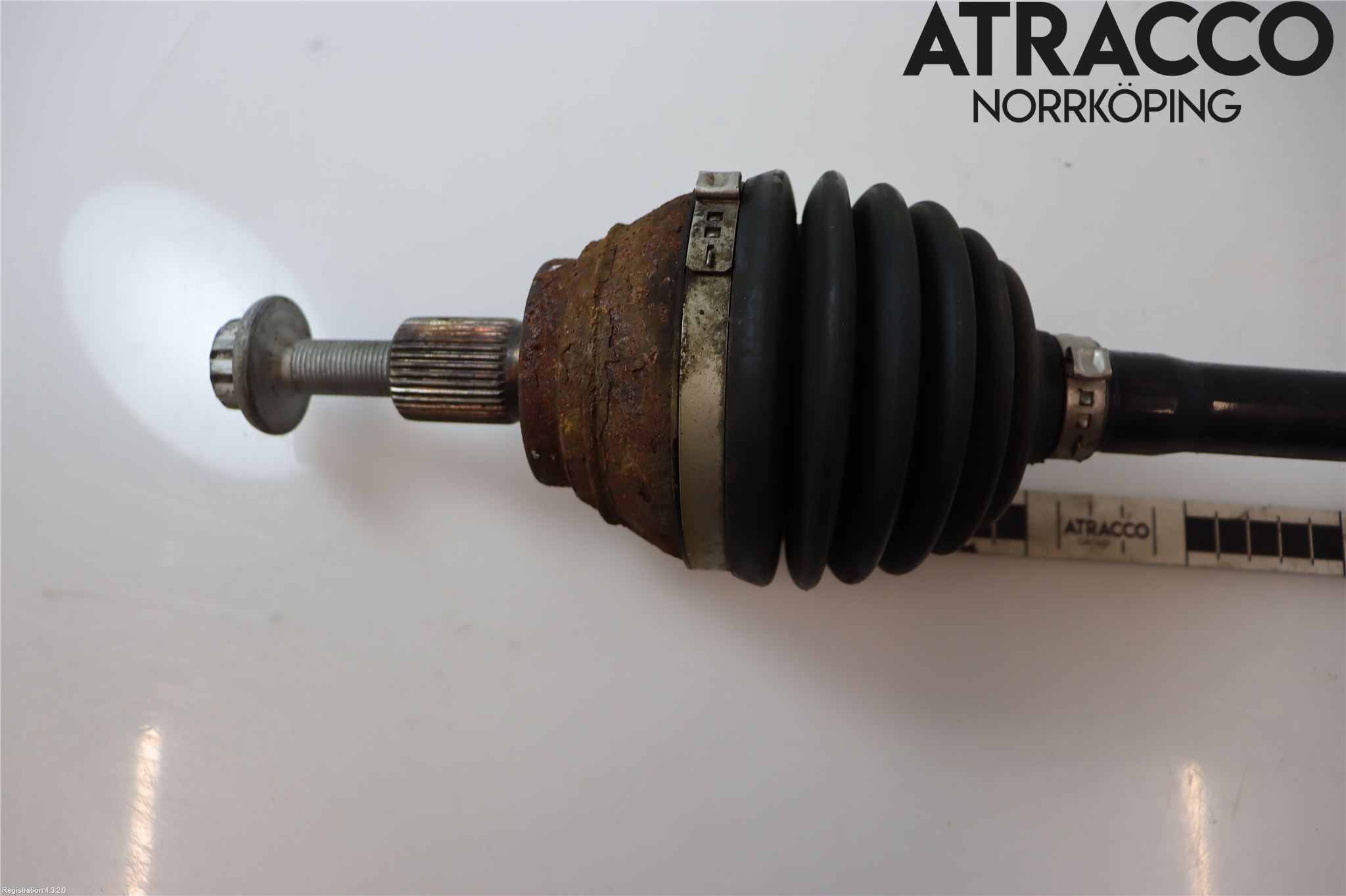 Volkswagen VW T-ROC 18- Drivaxel Fram Höger