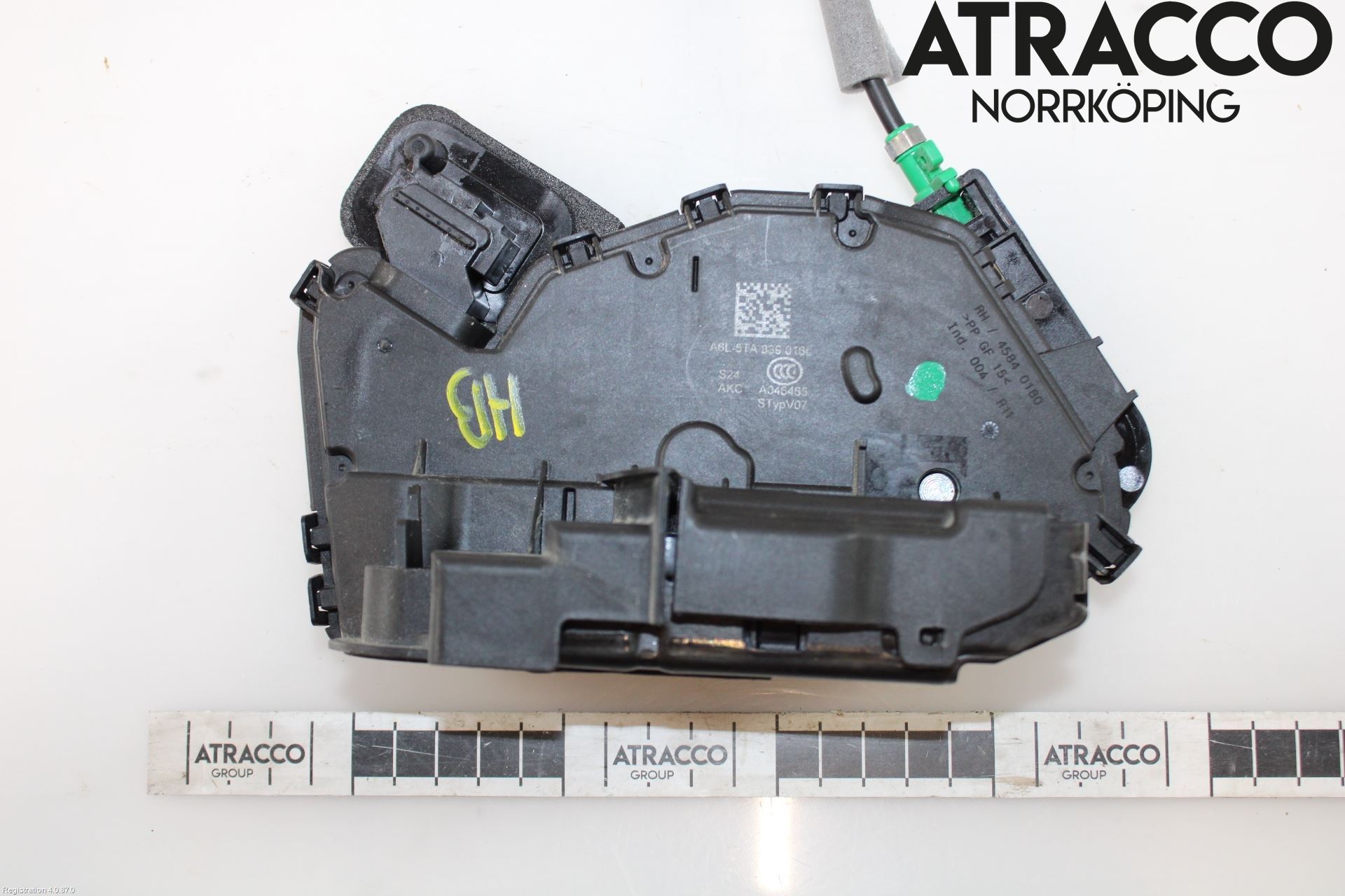 Audi Q3 F3 19- Låskista-Dörrlås