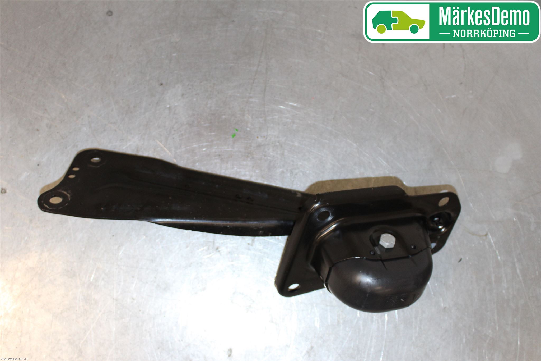 Volkswagen VW TIGUAN 16-24 Bärarm Bak Höger