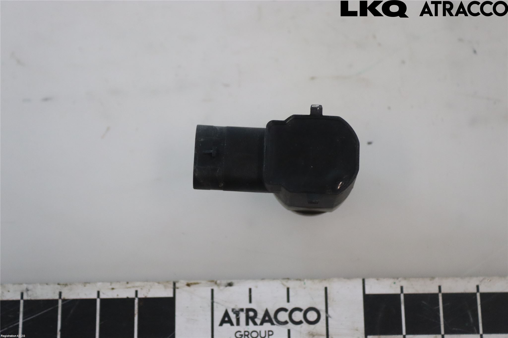 Skoda SUPERB 09-15 Parkeringshjälp Frontsensor