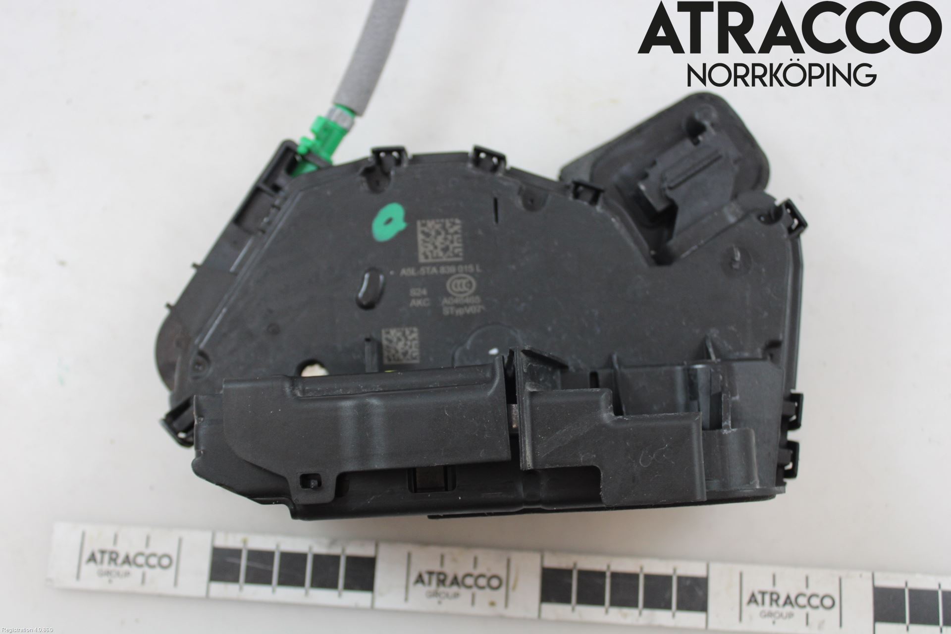 Audi Q3 F3 19- Låskista-Dörrlås