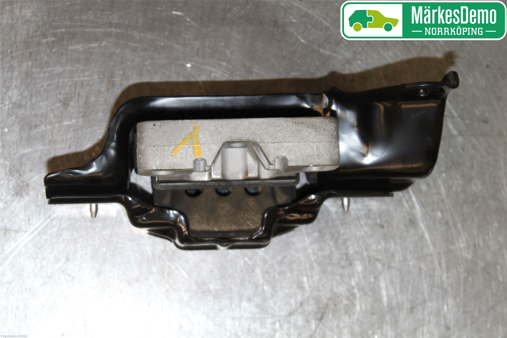 Skoda KAMIQ 20- Växellådsfäste