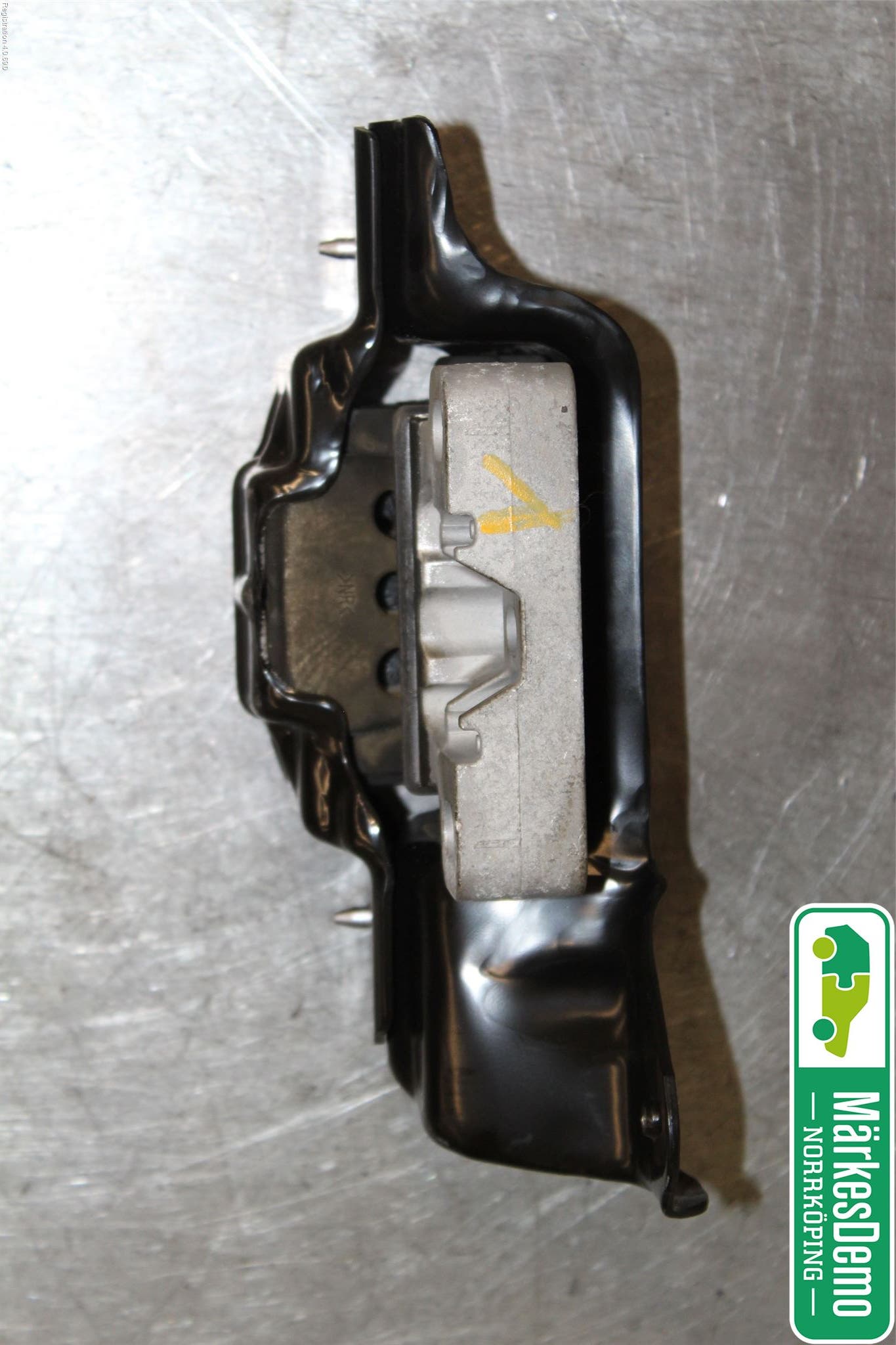 Skoda KAMIQ 20- Växellådsfäste