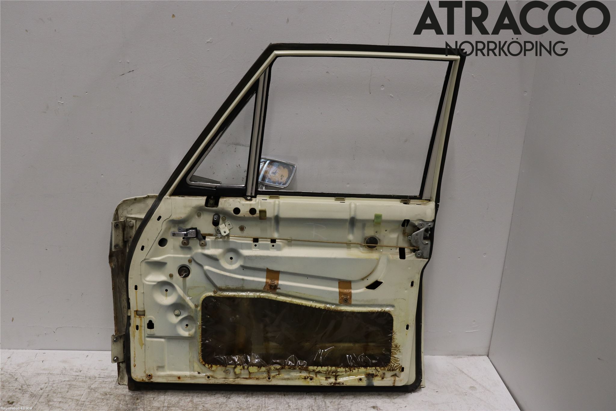 Mercedes-Benz MB COMPAKT  (W115) 68-76 Dörr Fram Höger