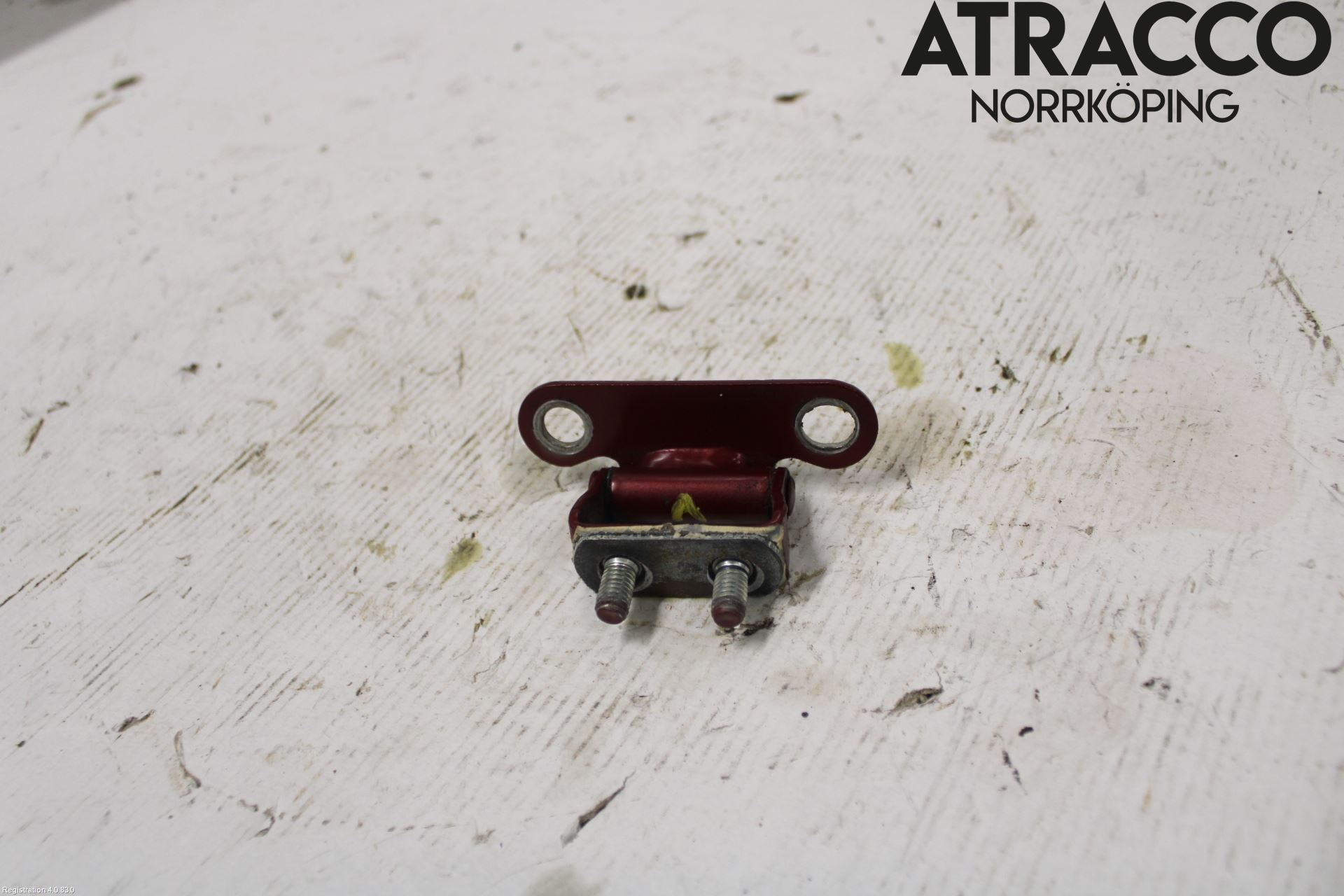 Toyota AURIS 13-19 Bakluckegångjärn Vä
