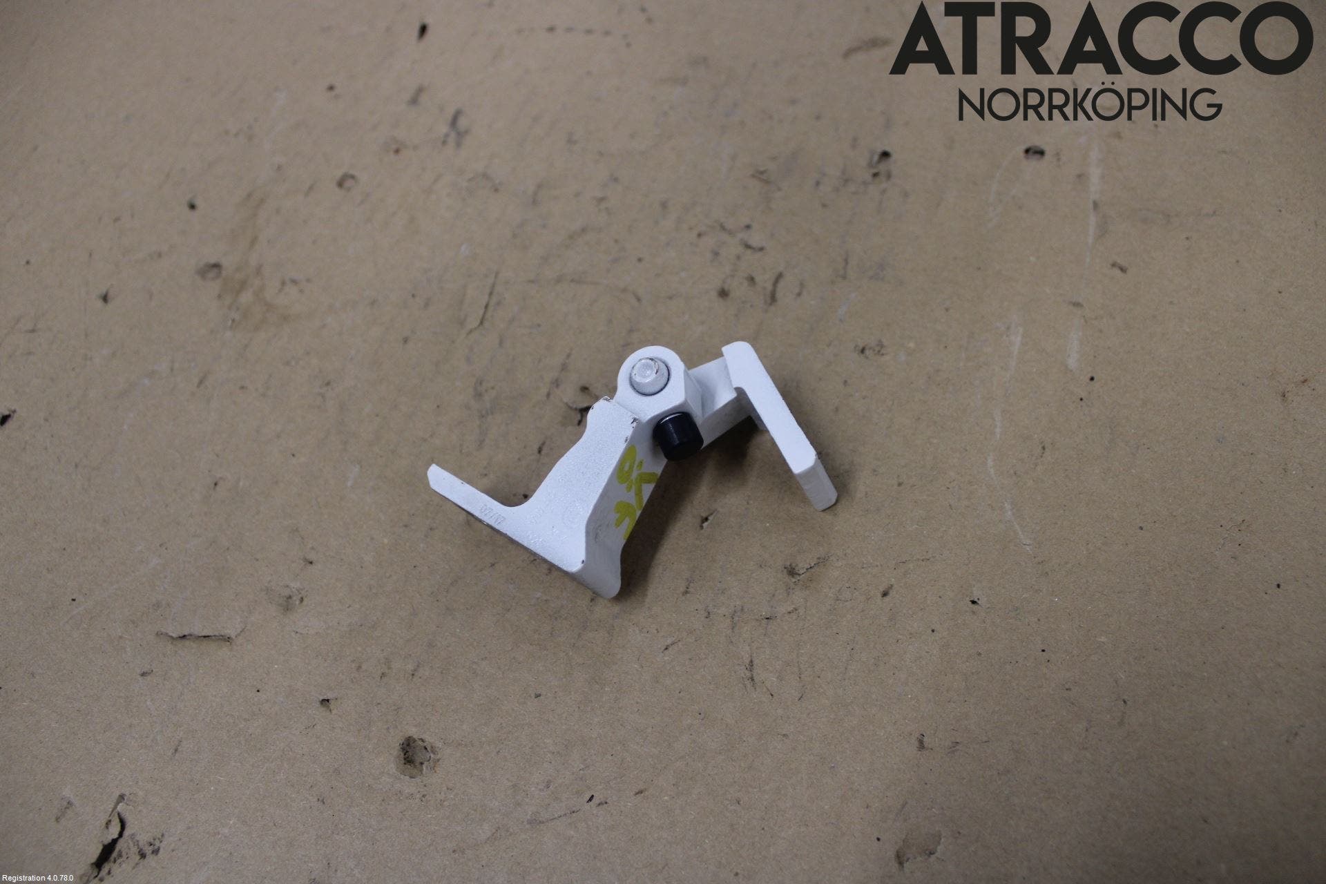 Skoda FABIA 15-21 Dörrgångjärn