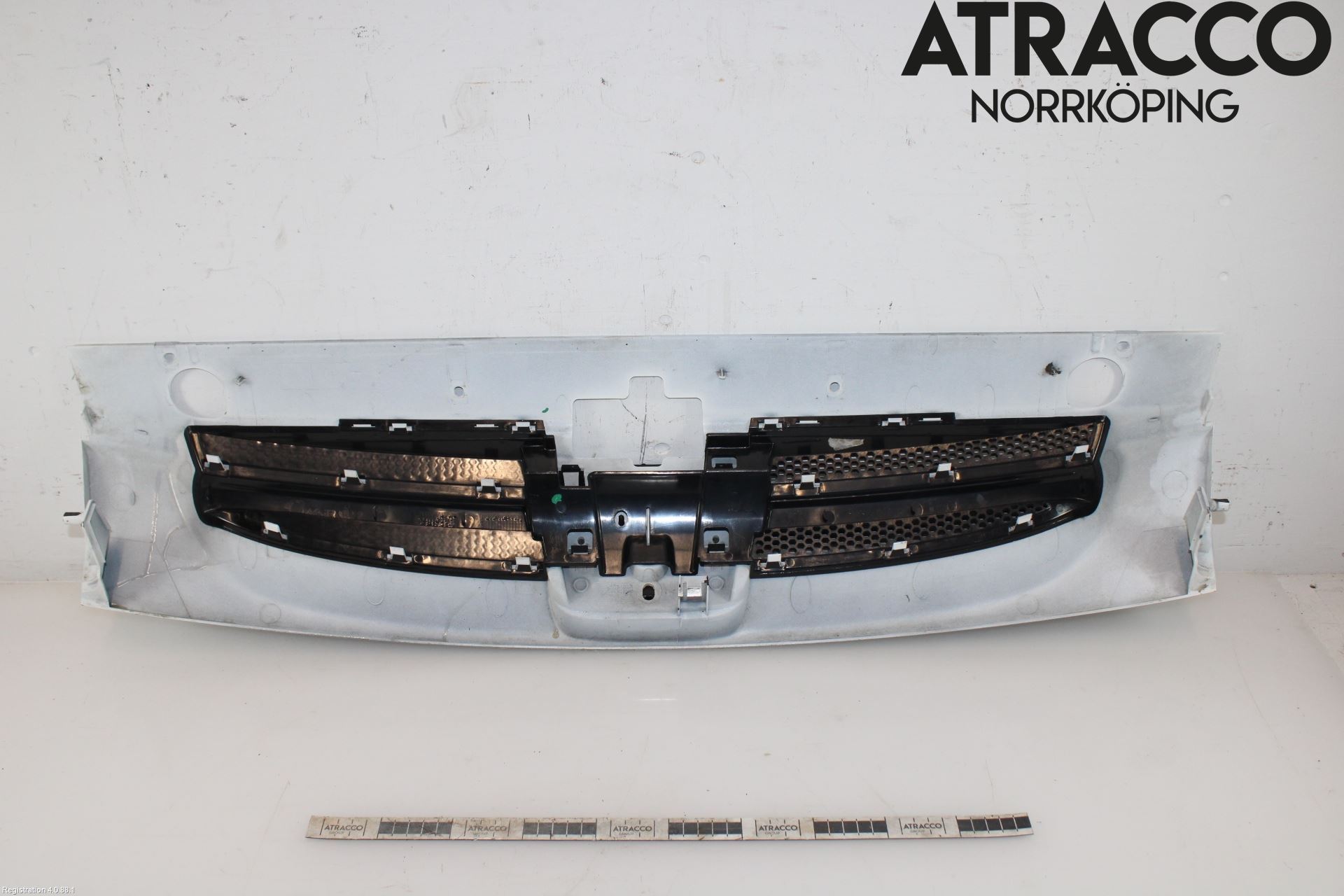 Peugeot PARTNER   03-08 Grill Komp