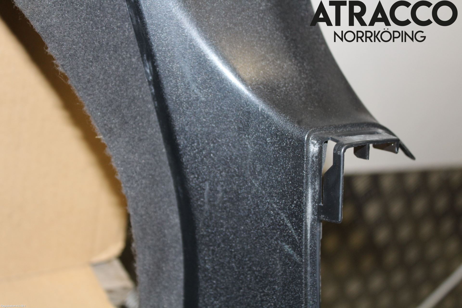 Audi A8/S8 4E  02-09 Inredning Sidoklädsel