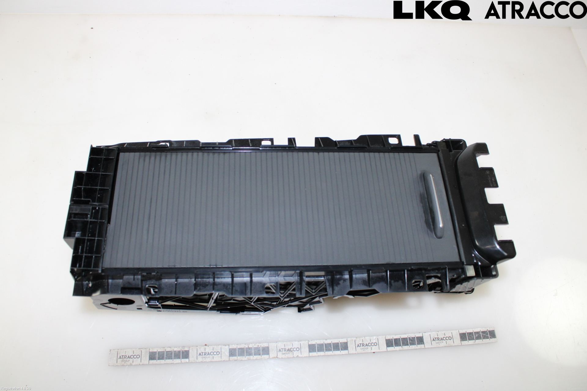 Volkswagen VW ID.4 21- Instrumentkonsoll Mitt