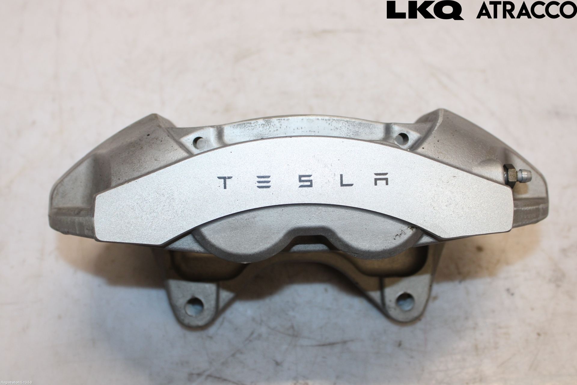 Tesla MODEL 3 17- Bromsok Fram Höger