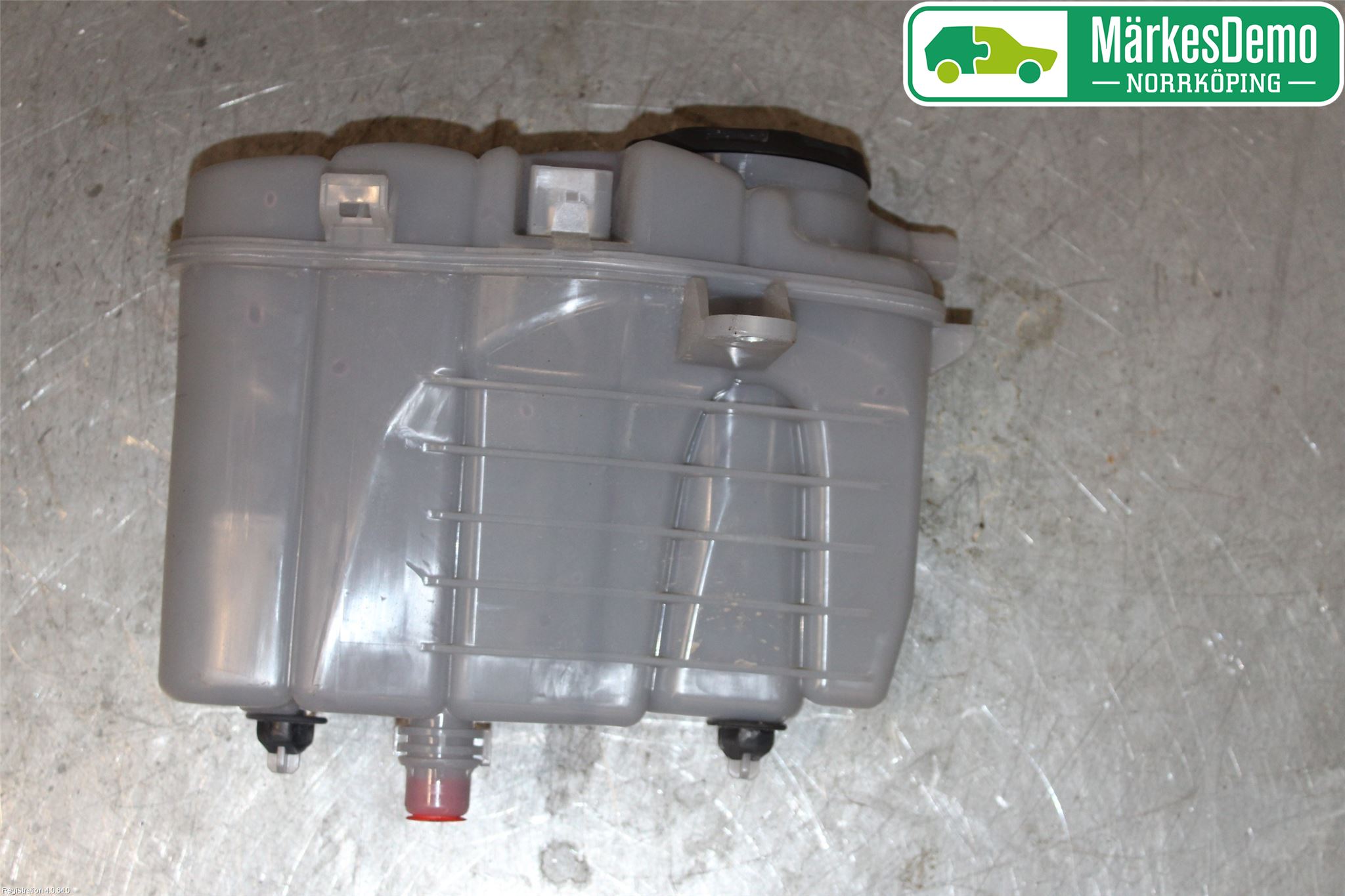 Audi A6 F2/C8 19- Expansionstank