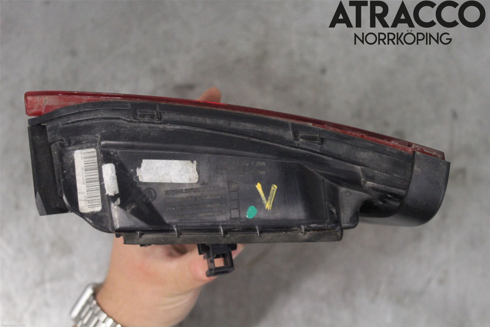 Skoda SUPERB 09-15 Bakljus Lucka Vä