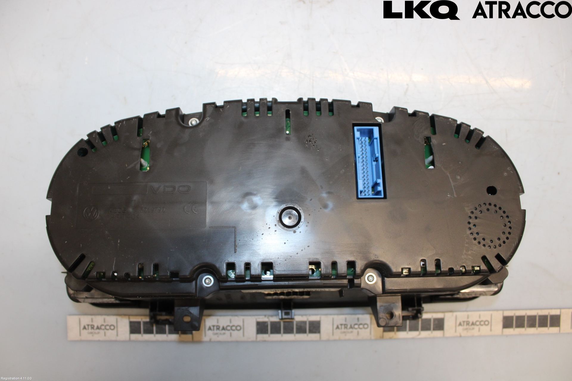Volkswagen VW TOURAN 10-15 Instrument Komb