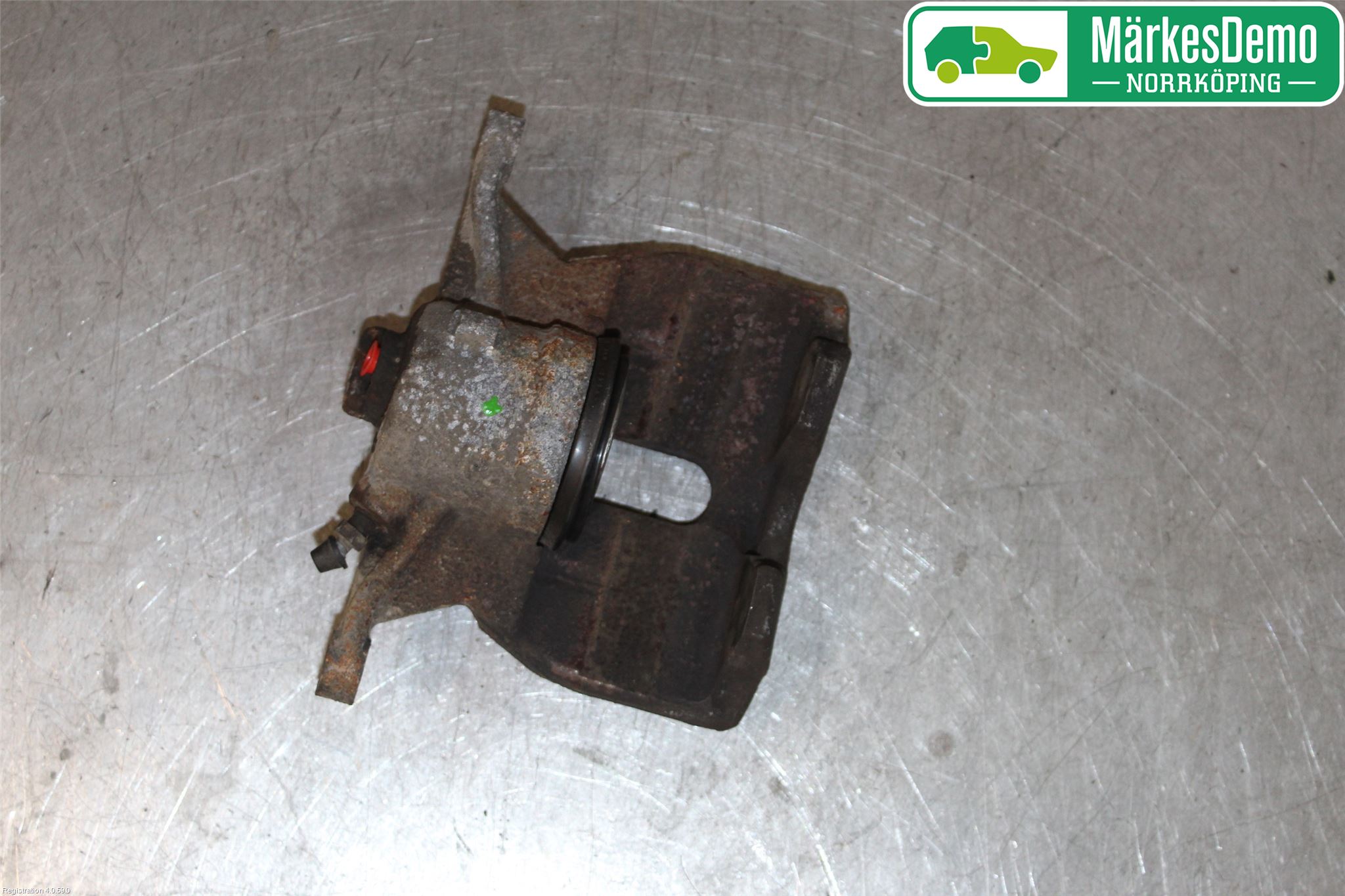 Volkswagen VW PASSAT 15-19 Bromsok Fram Vänster