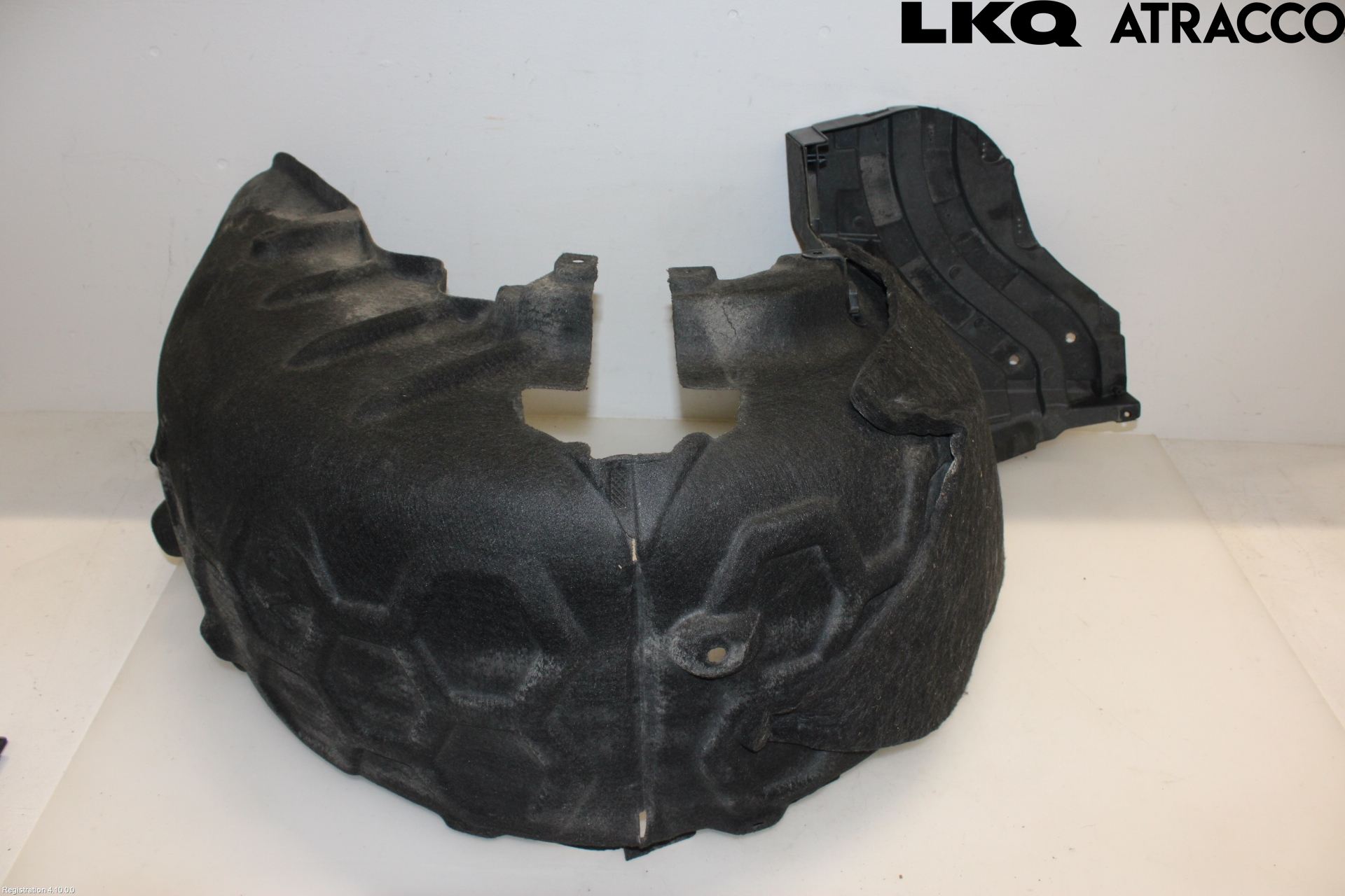 Volkswagen VW TOUAREG CR 18- Skärm Inner