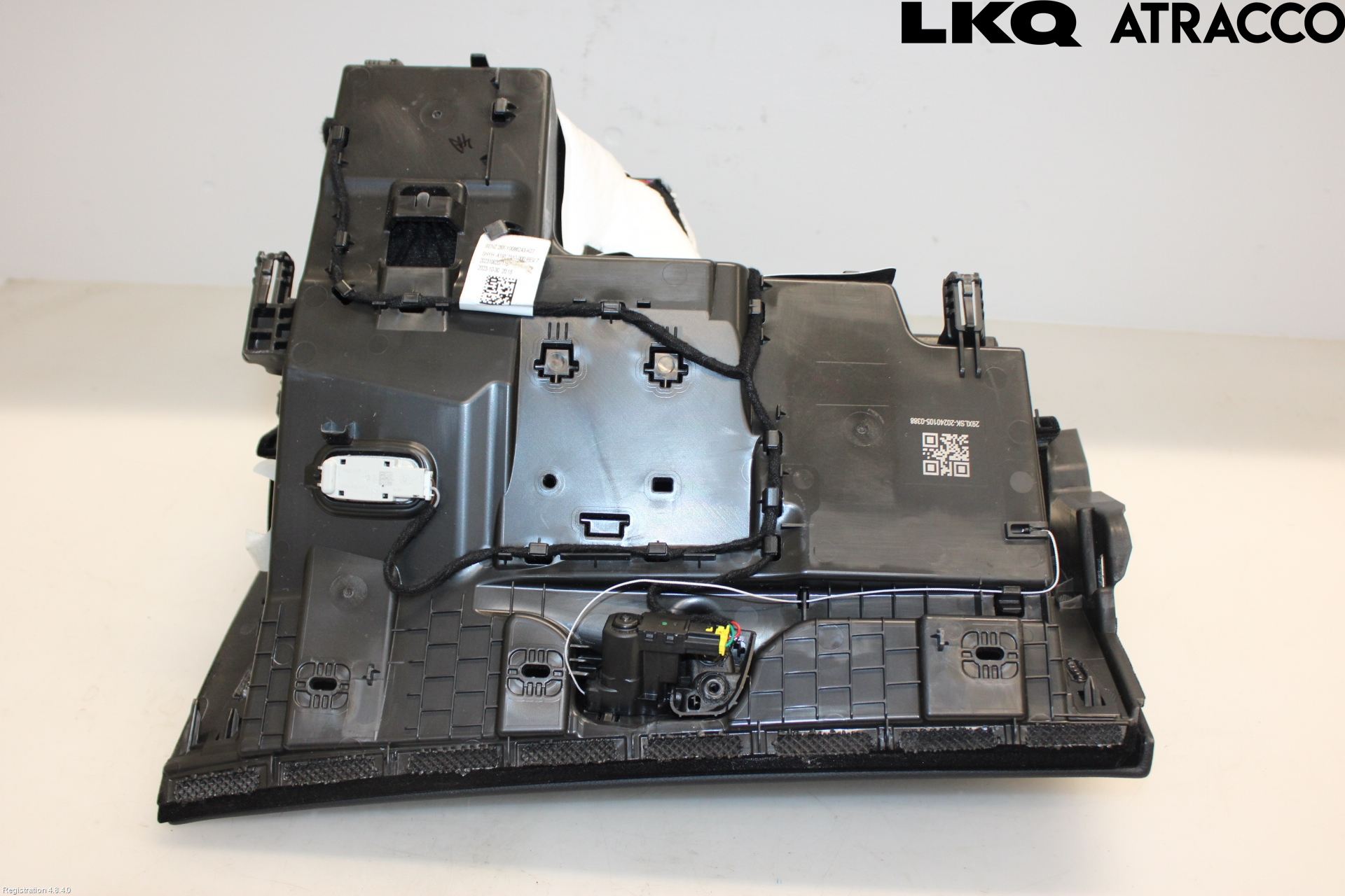Mercedes-Benz MB EQE (V295) 22- Handskfack