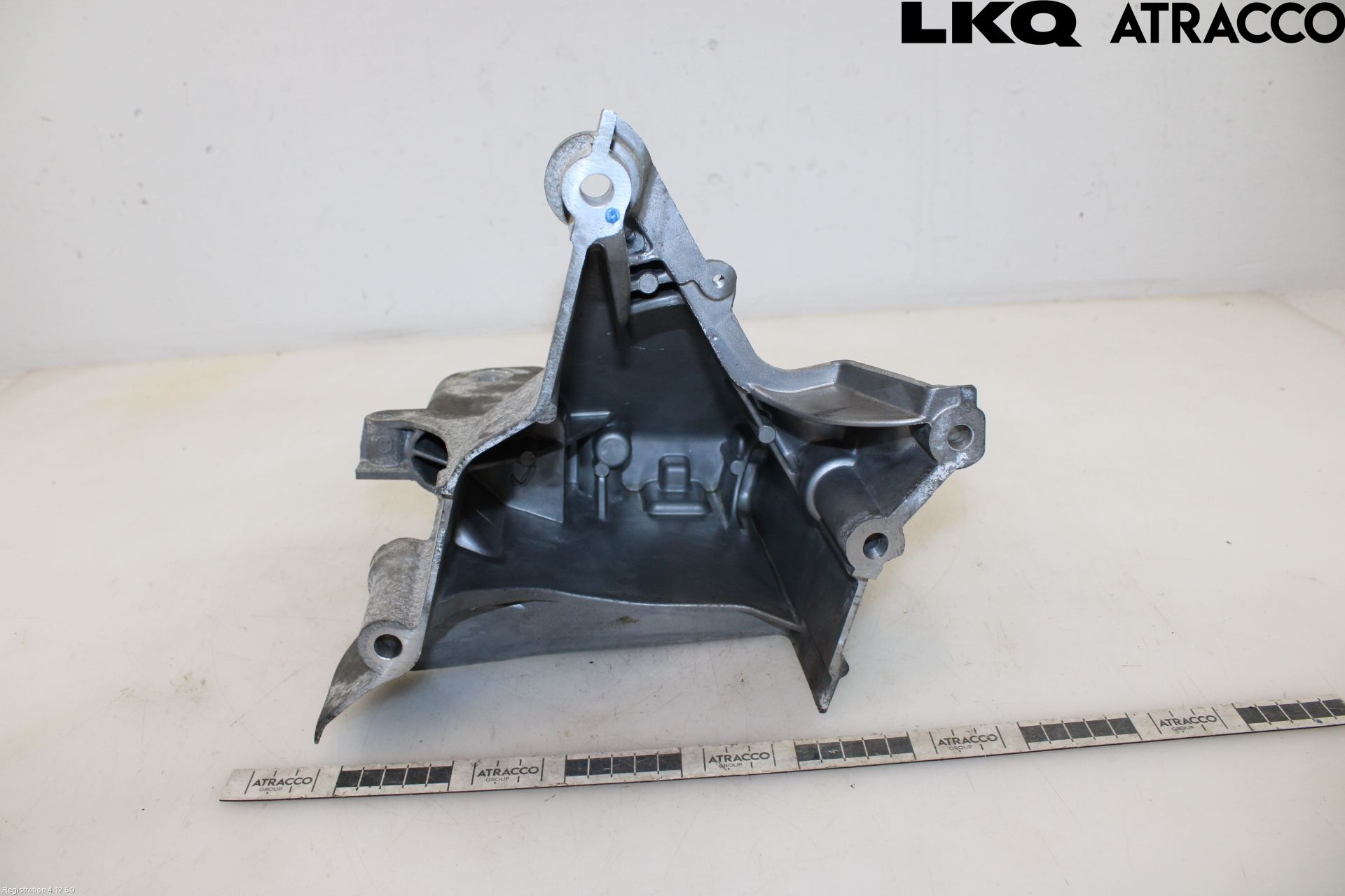 Seat IBIZA V 17-20 Motorfäste