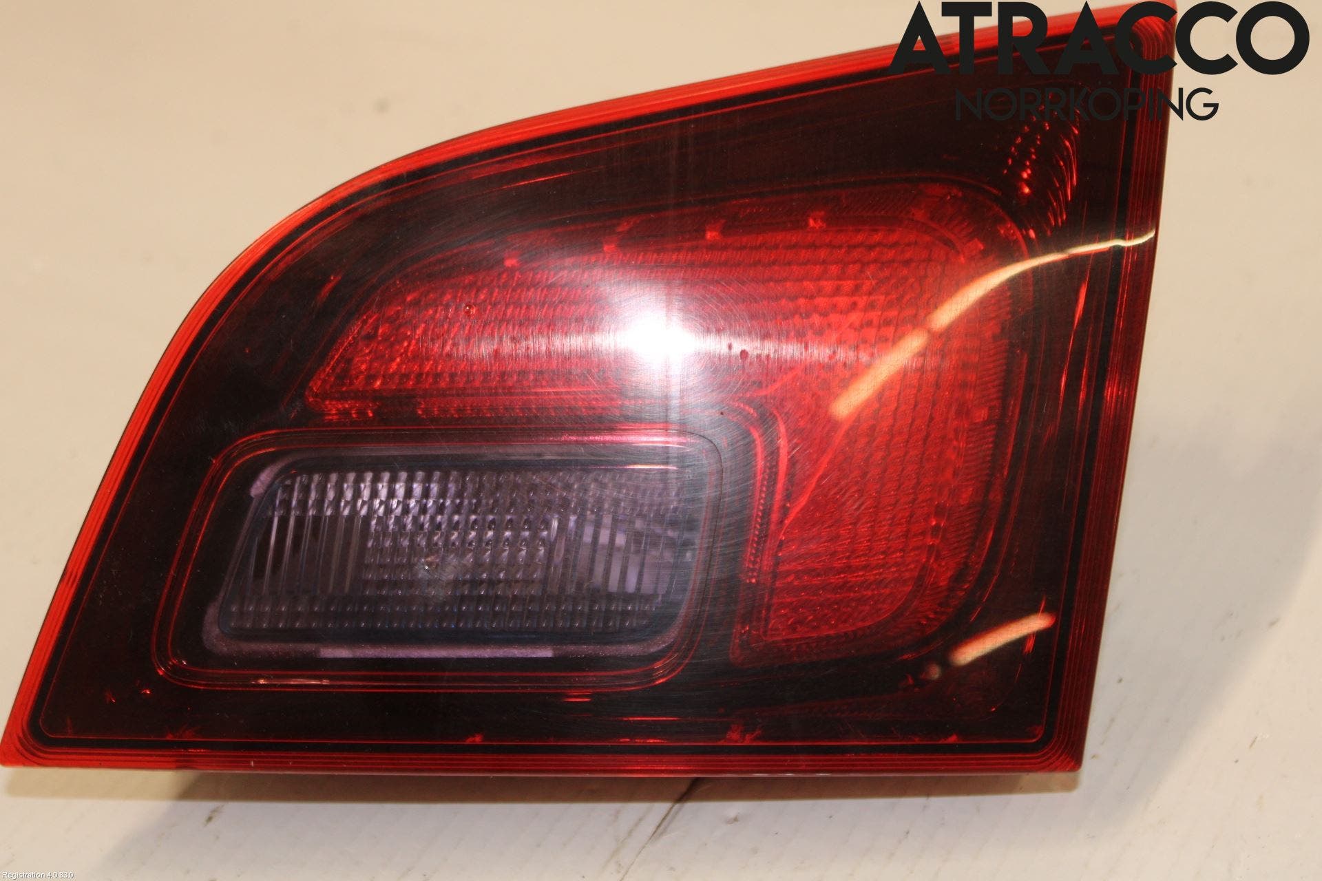 Opel ASTRA J 10-15 Bakljus Lucka Hö