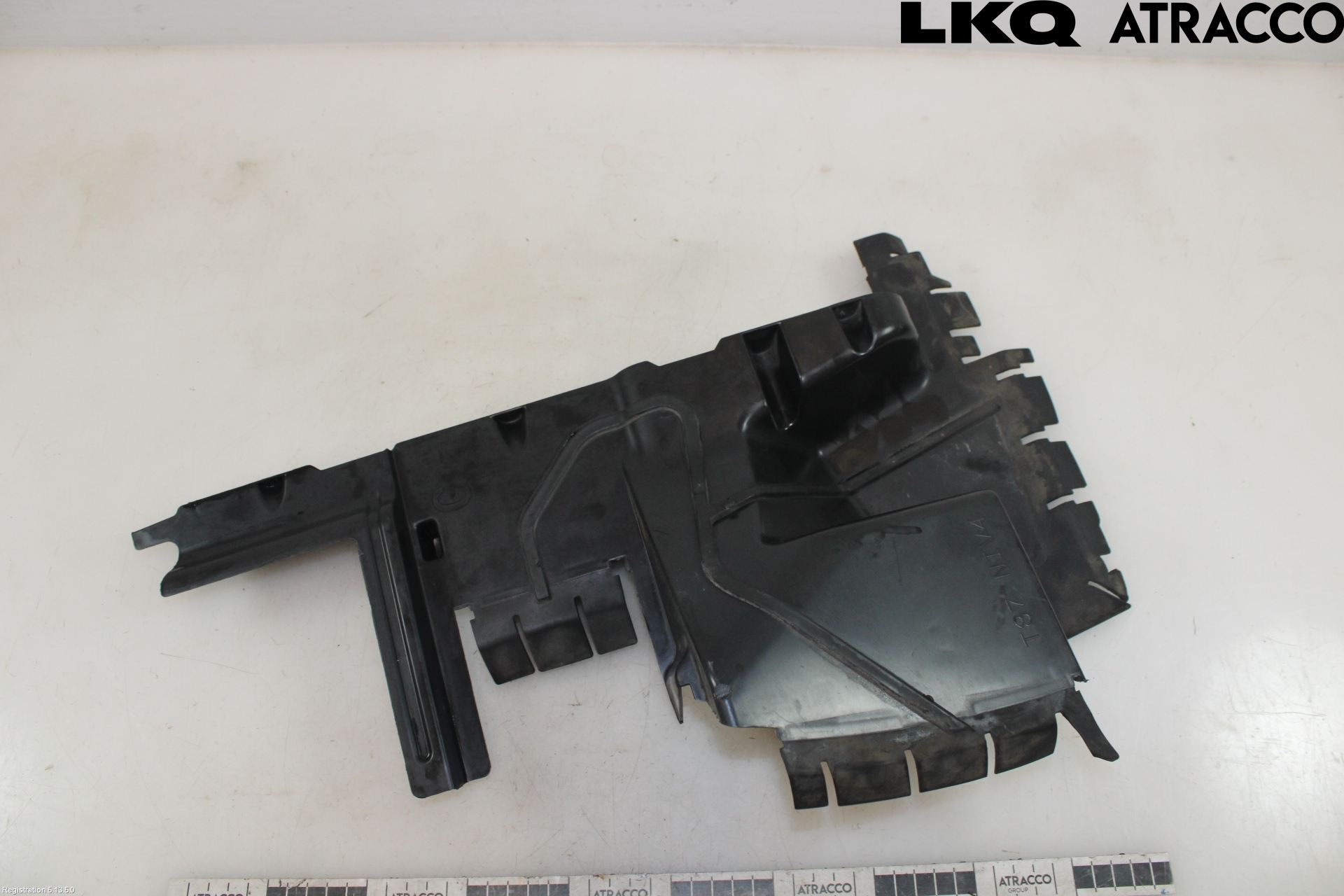 Peugeot 5008 10-16 Deflektor Plåt-Plast Kylning