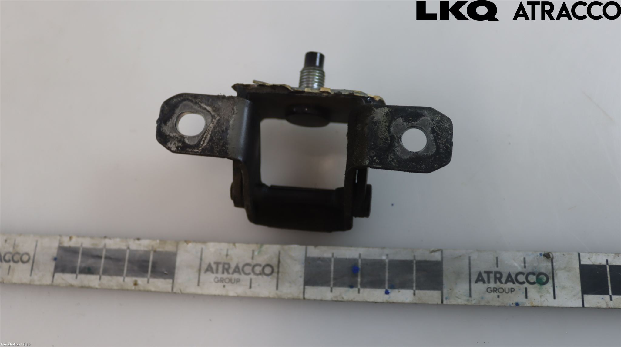 Nissan MICRA 11-16 Bakluckegångjärn Hö