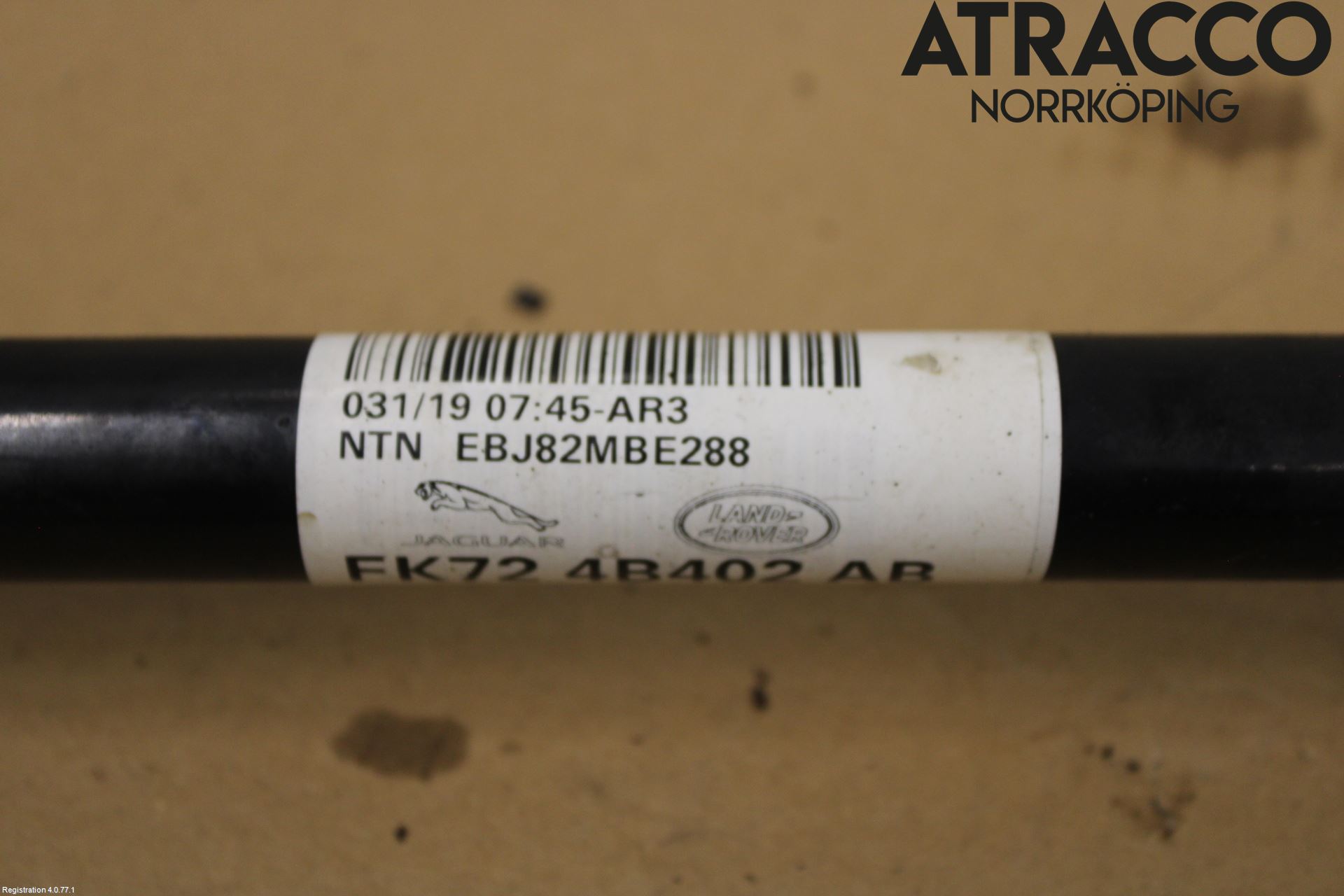 Jaguar E-PACE 17- Drivaxel Bak Vänster