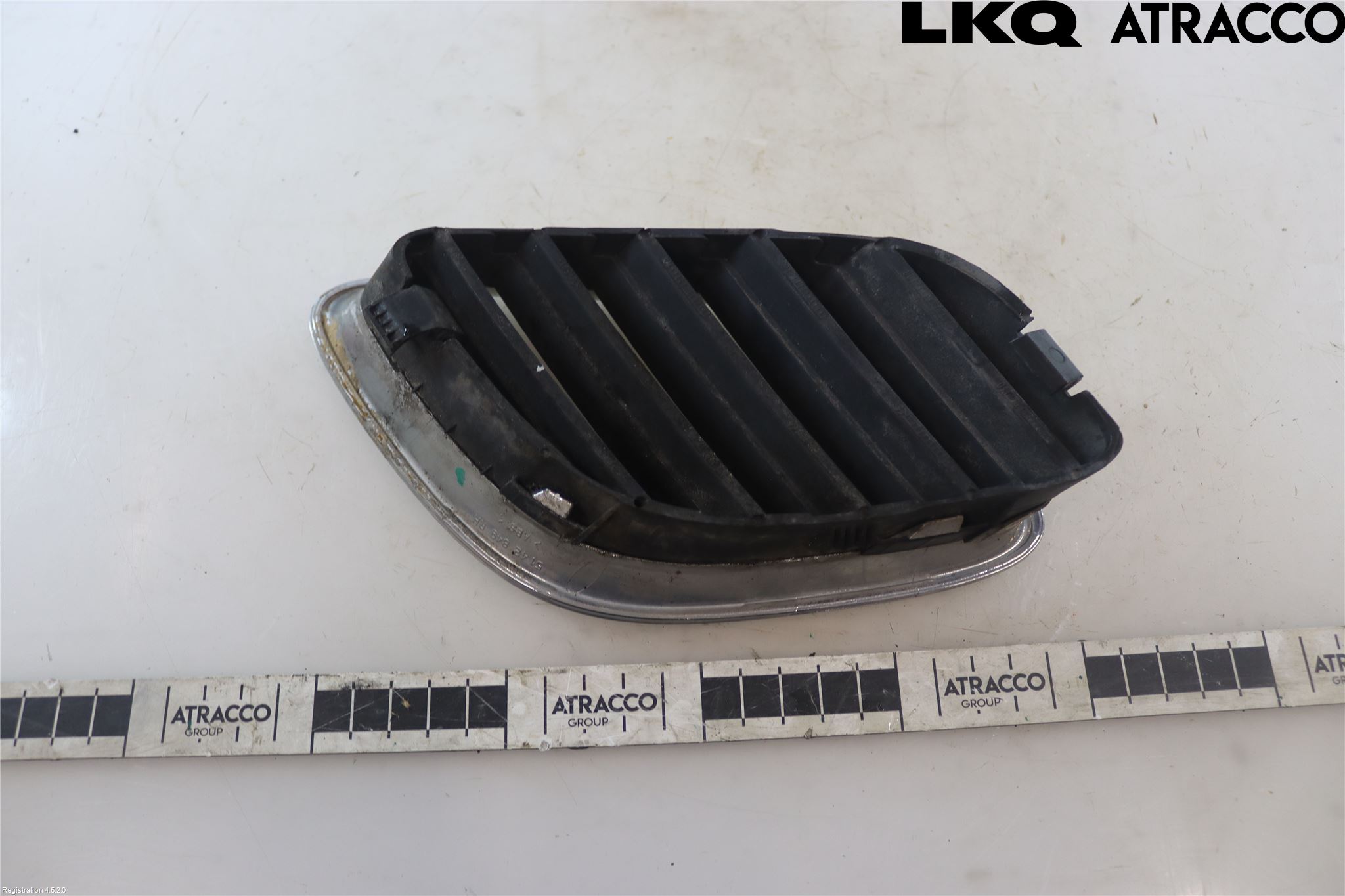 Saab 9-5 -05 Grilldel Höger