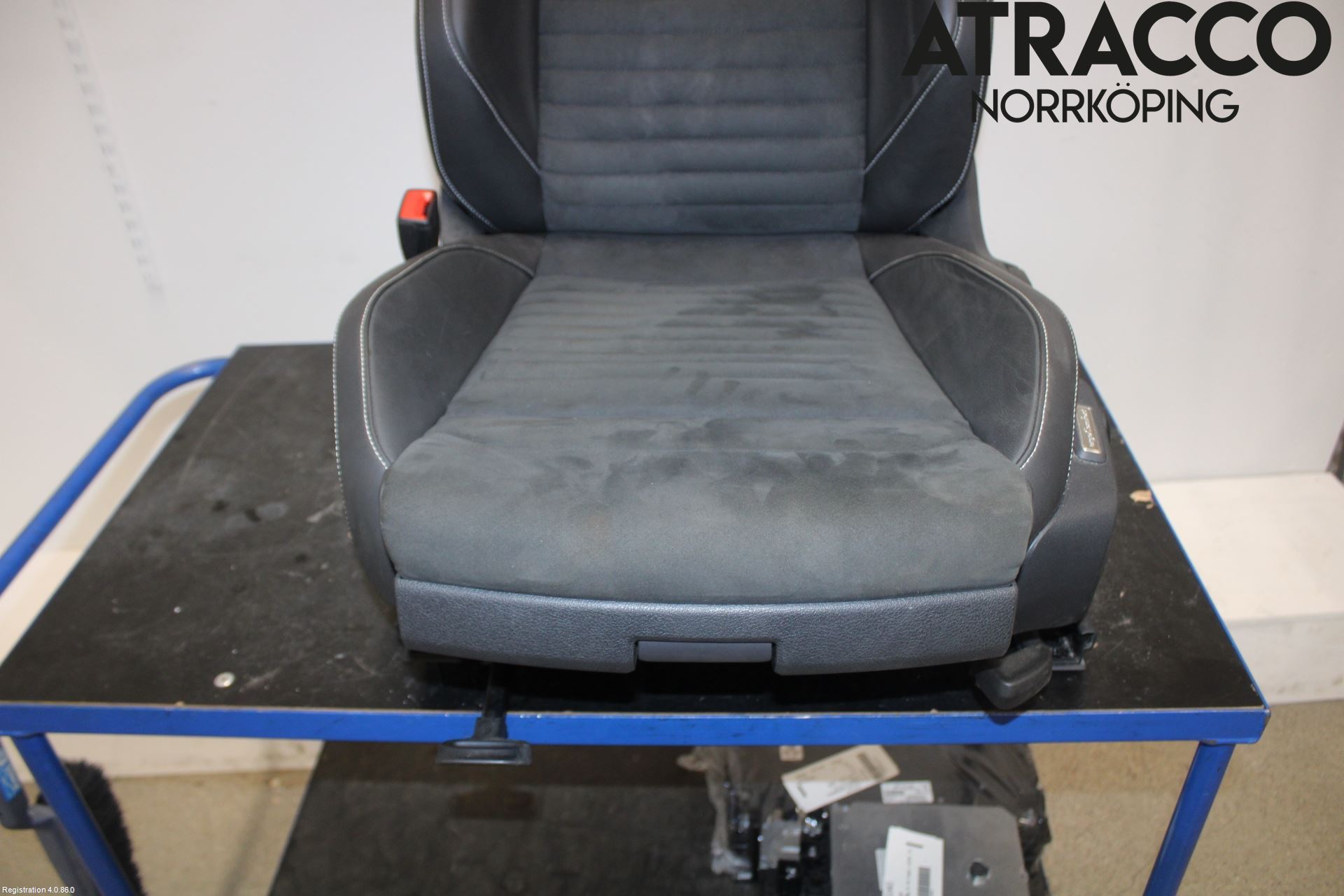 Volkswagen VW PASSAT 20-24 Inredning Stol Fram Vä
