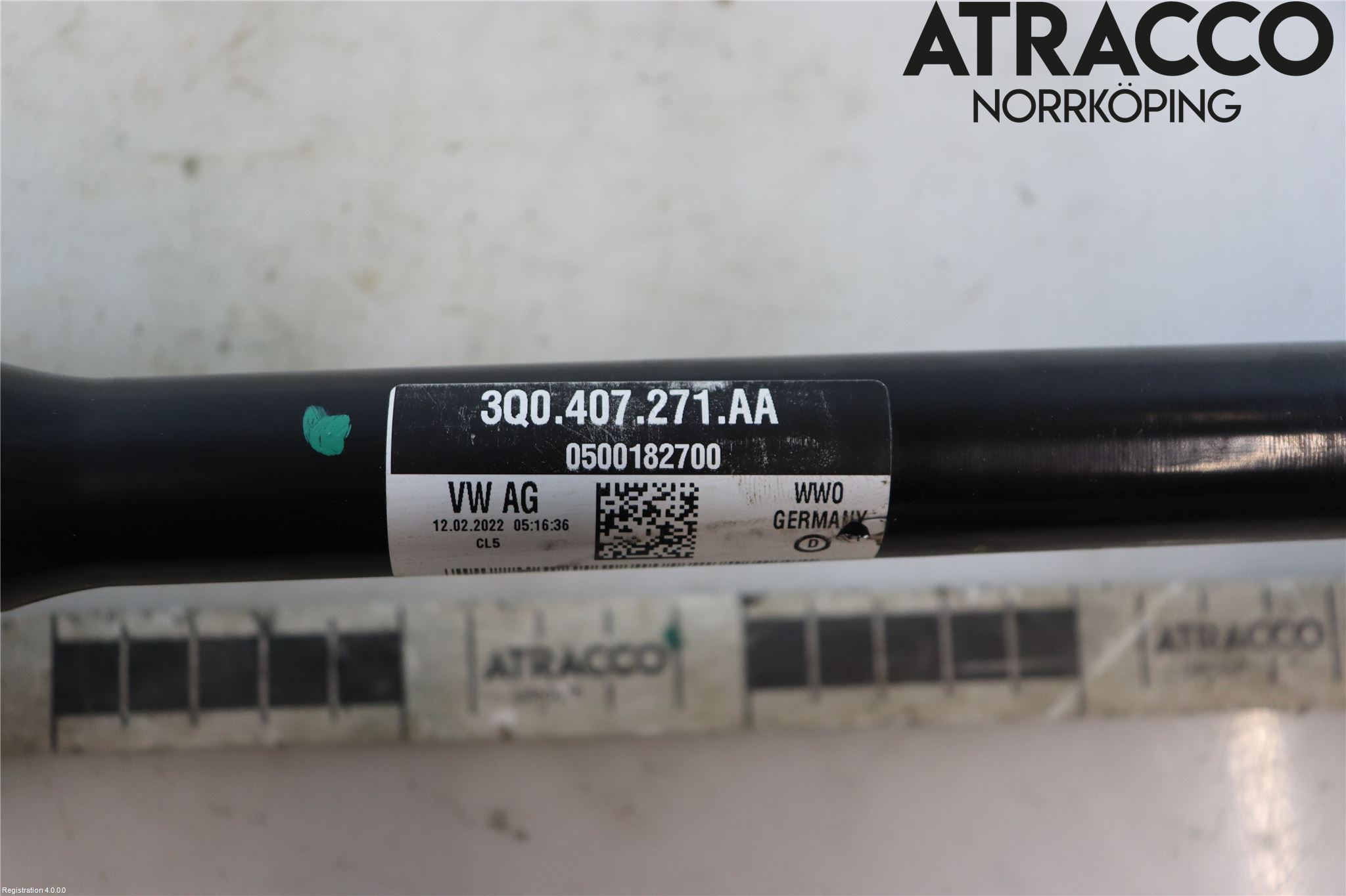 Volkswagen VW PASSAT 20-24 Drivaxel Fram Vänster