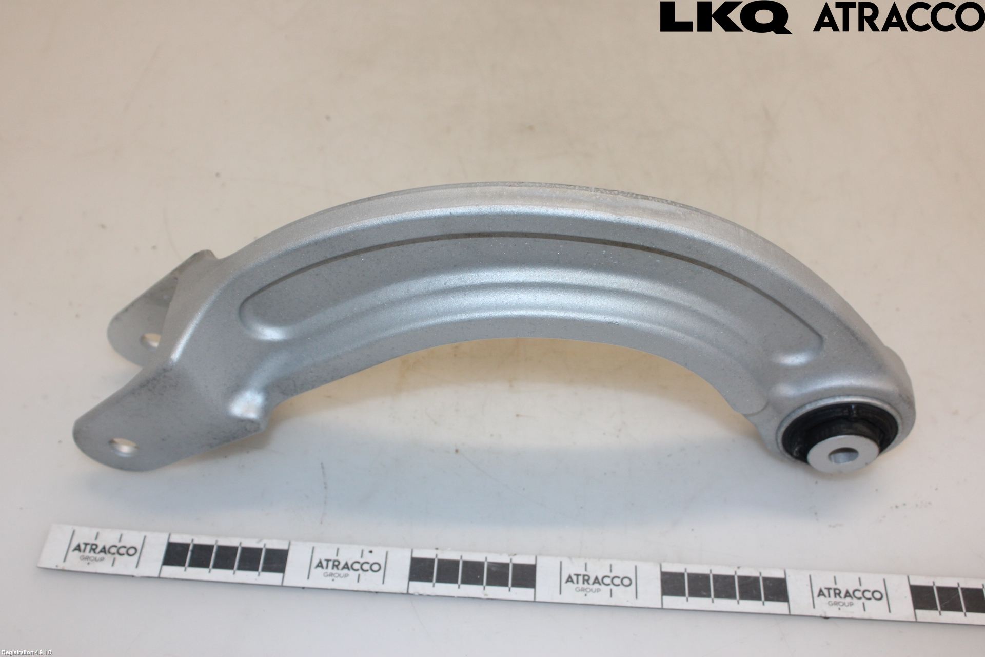 Cupra BORN 22- Bärarm Bak Övre Vänster