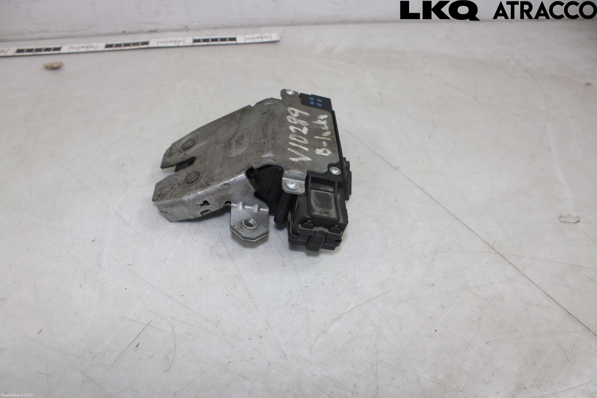 Ford FOCUS     04-07 Låskista Baklucka