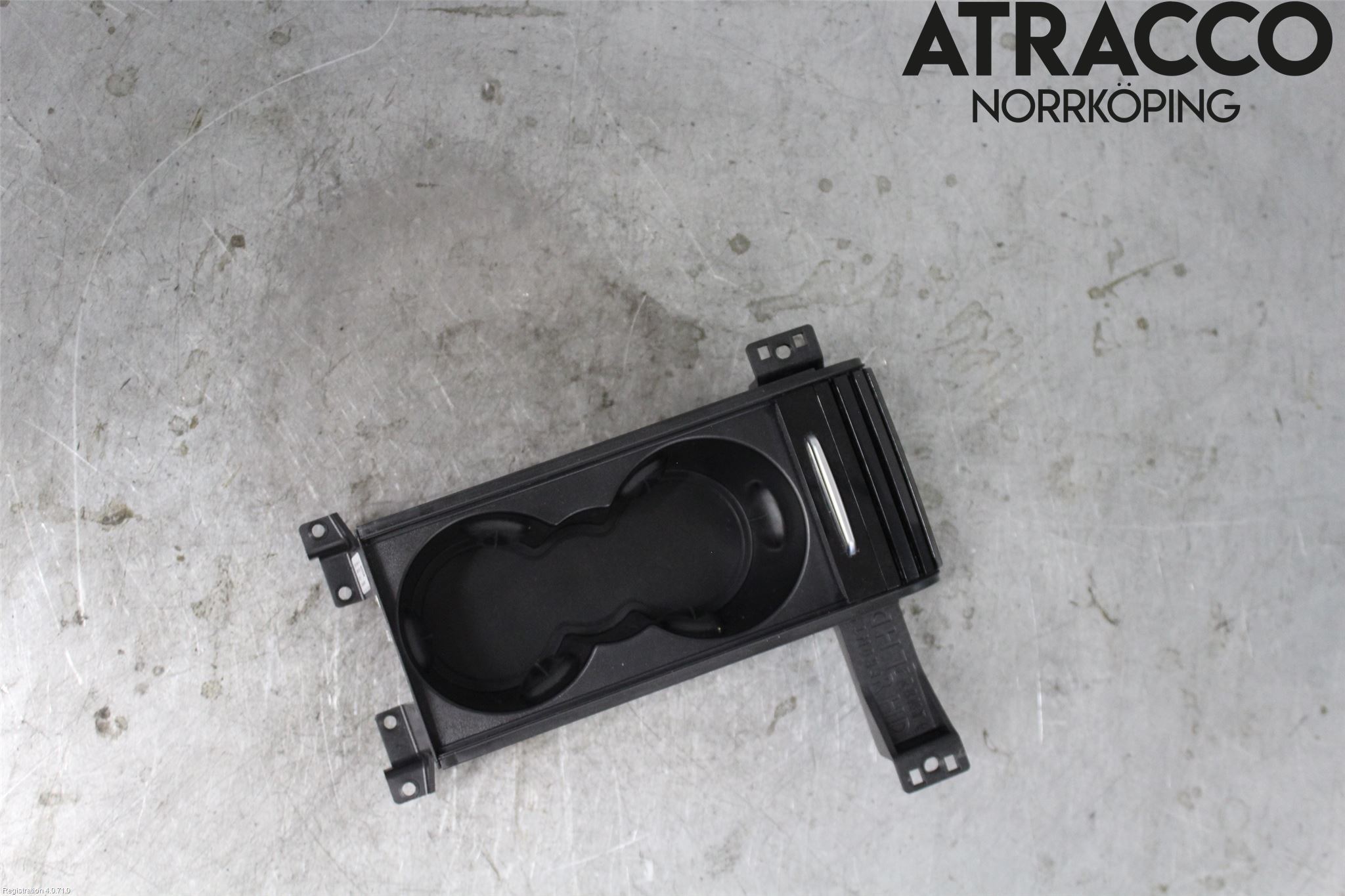 Jaguar F-PACE Mugghållare