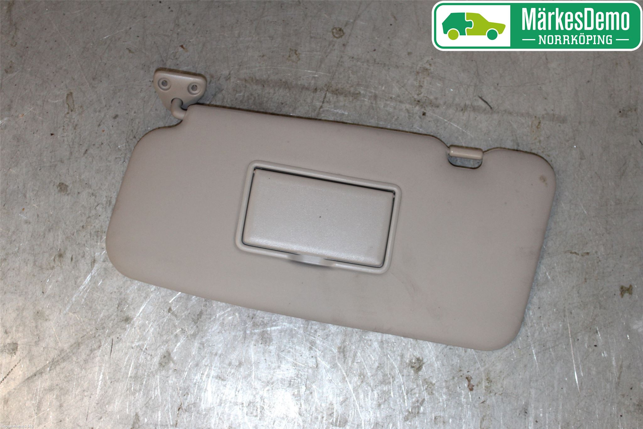 Nissan X-TRAIL     01-07 Solskydd