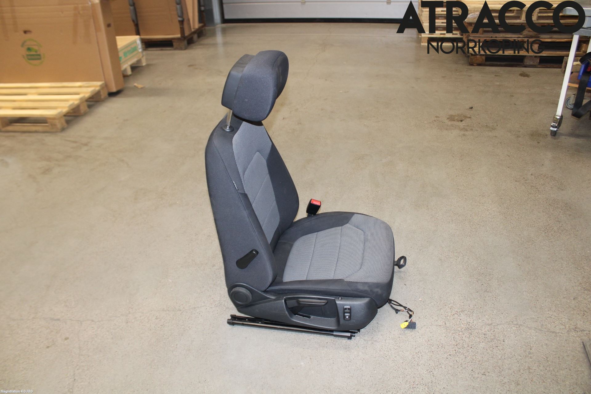Volkswagen VW PASSAT 11-14 Inredning Stol Fram Hö