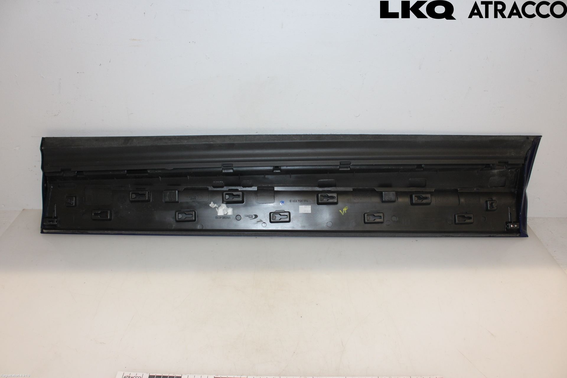 Volkswagen VW TOUAREG CR 18- Dörr Dekorlist Fram Vä