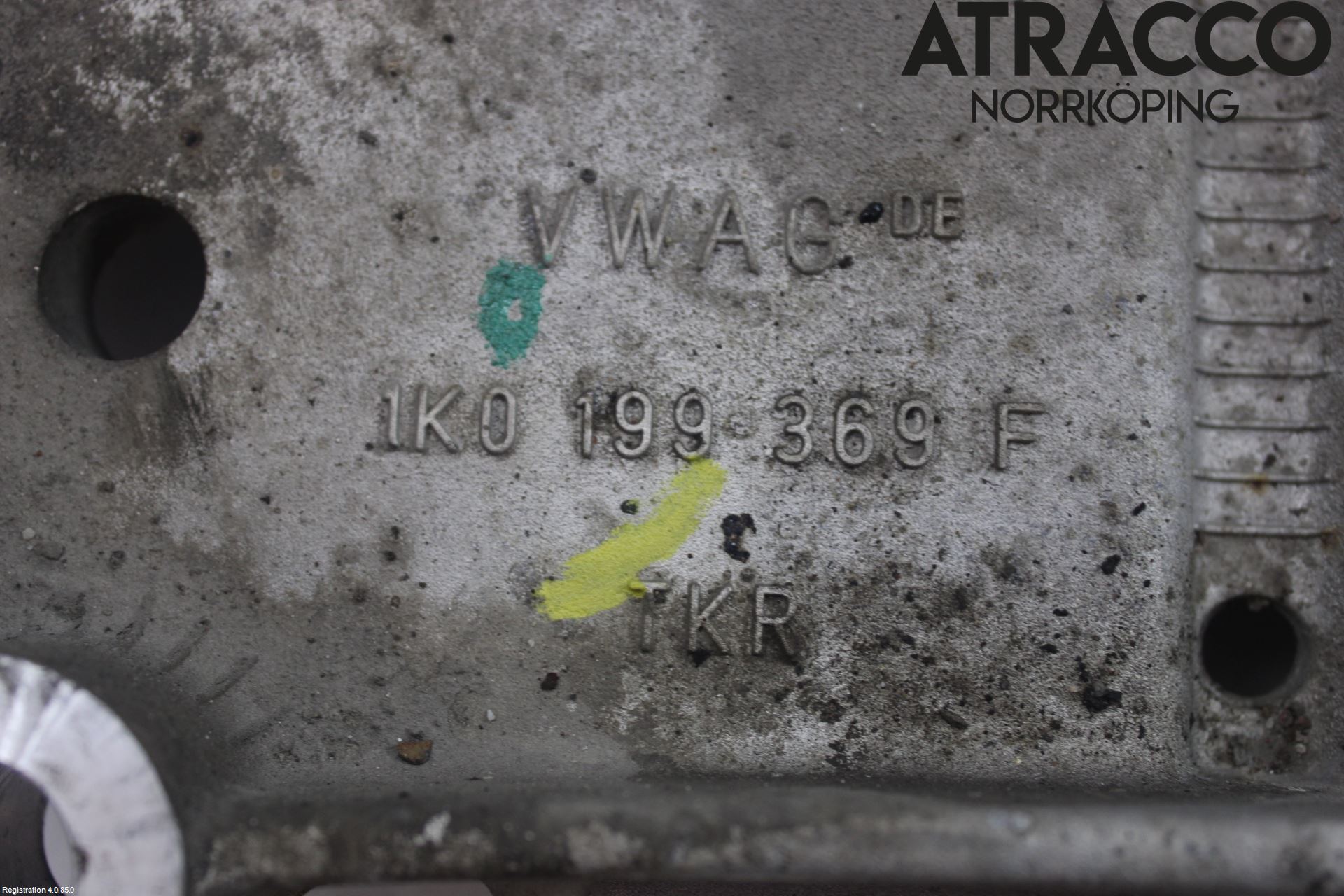 Volkswagen VW TOURAN 10-15 Framvagnsbalk