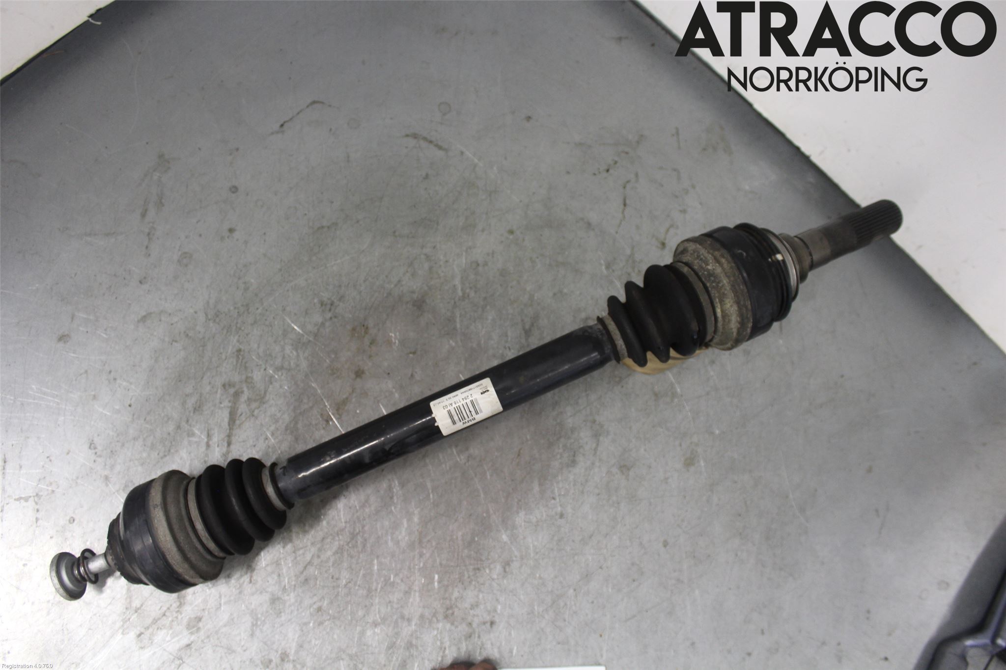 BMW 5 F10/F11/F18 09-17 Drivaxel Bak Höger