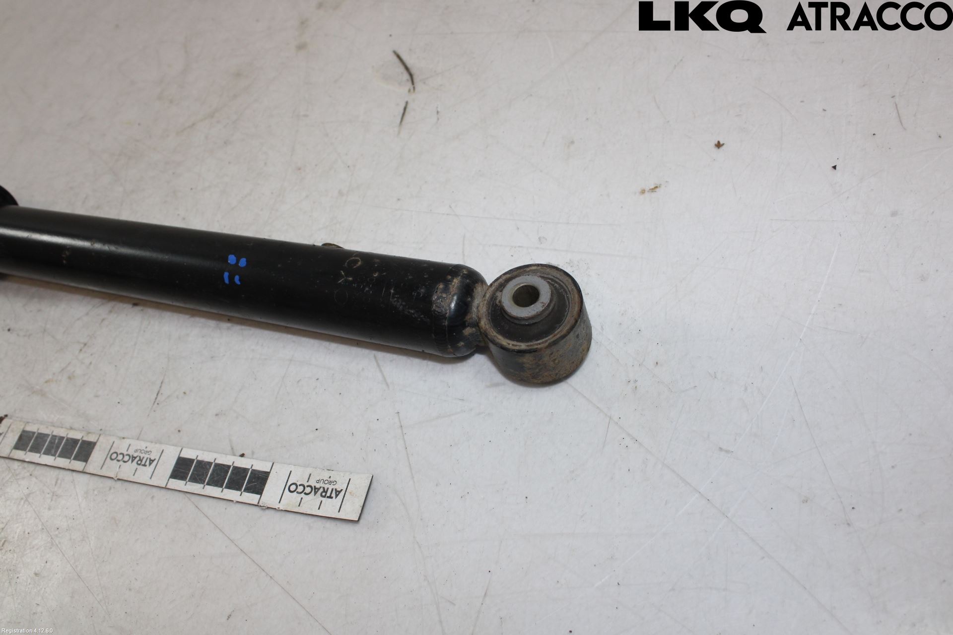Toyota YARIS XP21 20- Stötdämpare Bak