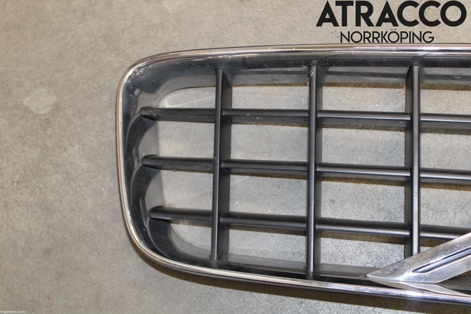 Volvo XC90 03-06 Grill Komp
