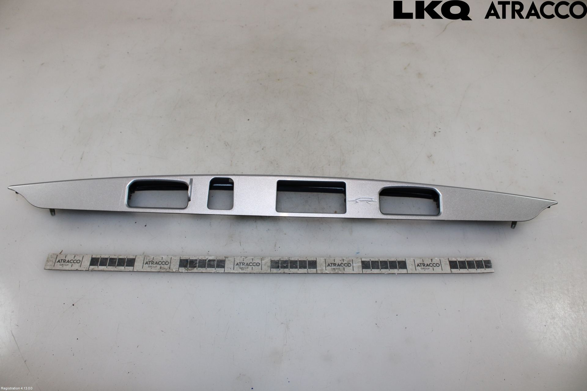 Toyota COROLLA CROSS XG10 22- Bakluckehandtag