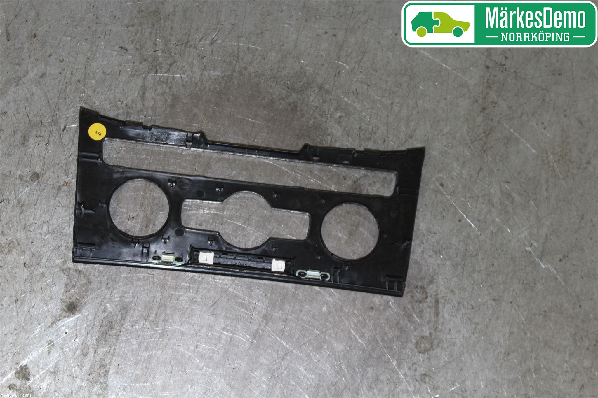 Volkswagen VW PASSAT 11-14 Instrument-Radio Sarg