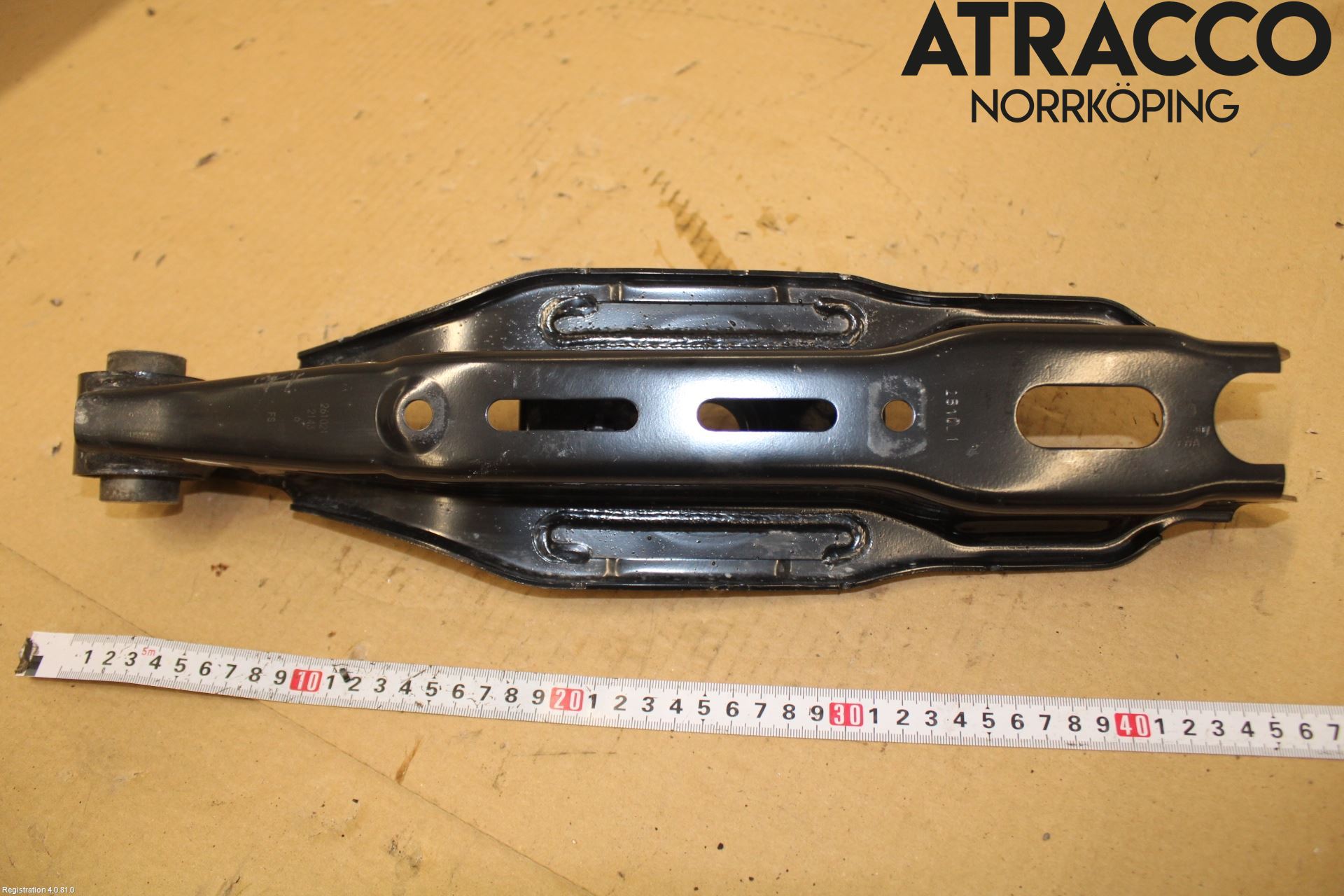 Cupra BORN 22- Bärarm Bak Vänster