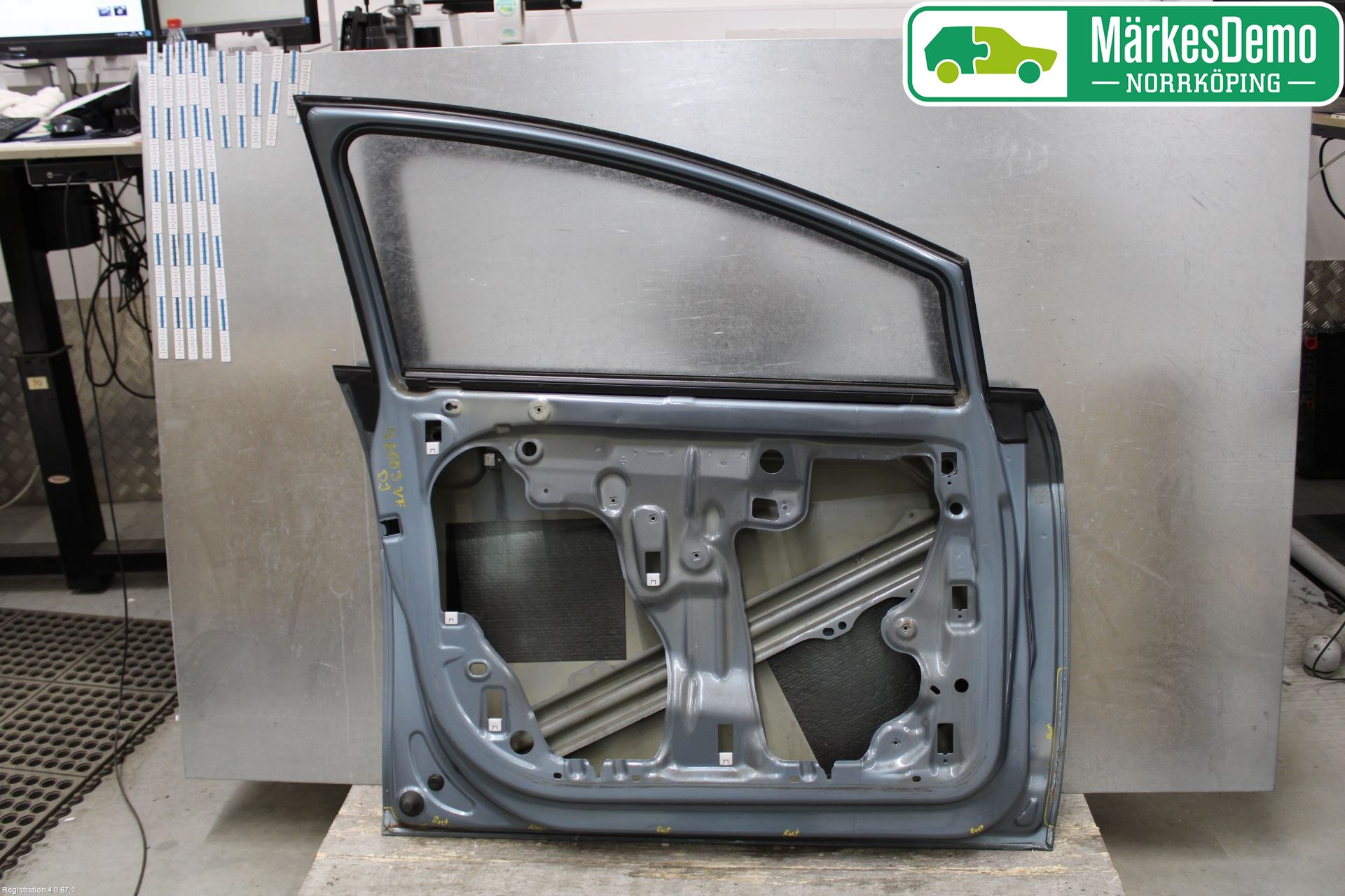 Seat LEON 06-12 Dörr Fram Vänster