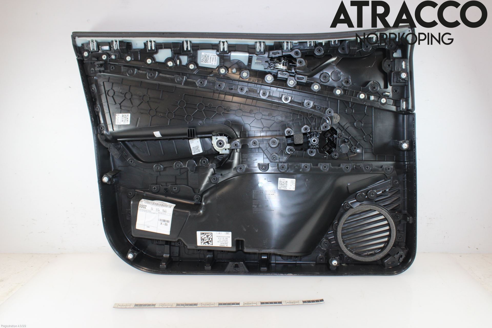 Volkswagen VW ID.4 21- Dörrklädsel Hö