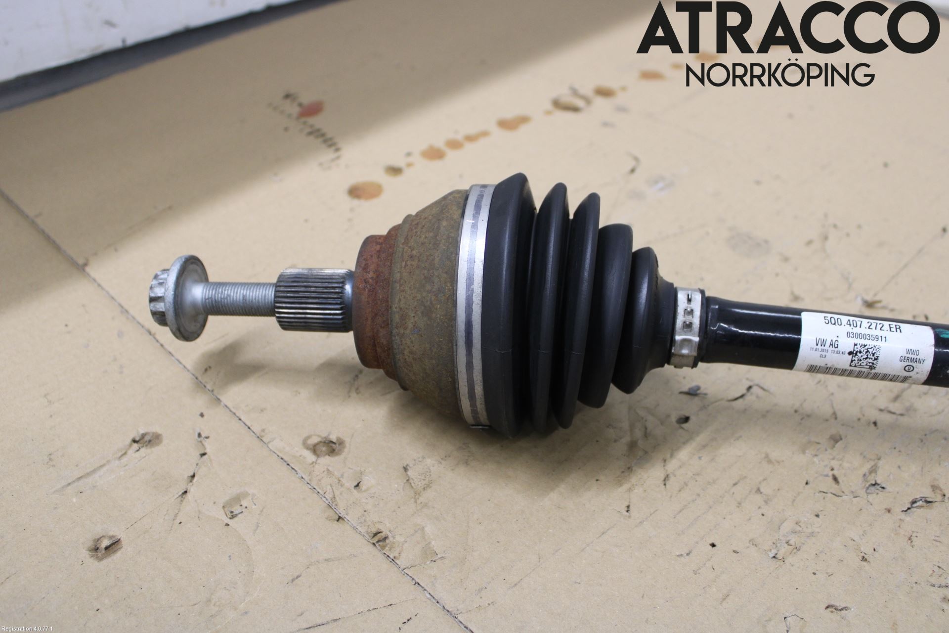 Volkswagen VW T-ROC 18- Drivaxel Fram Höger